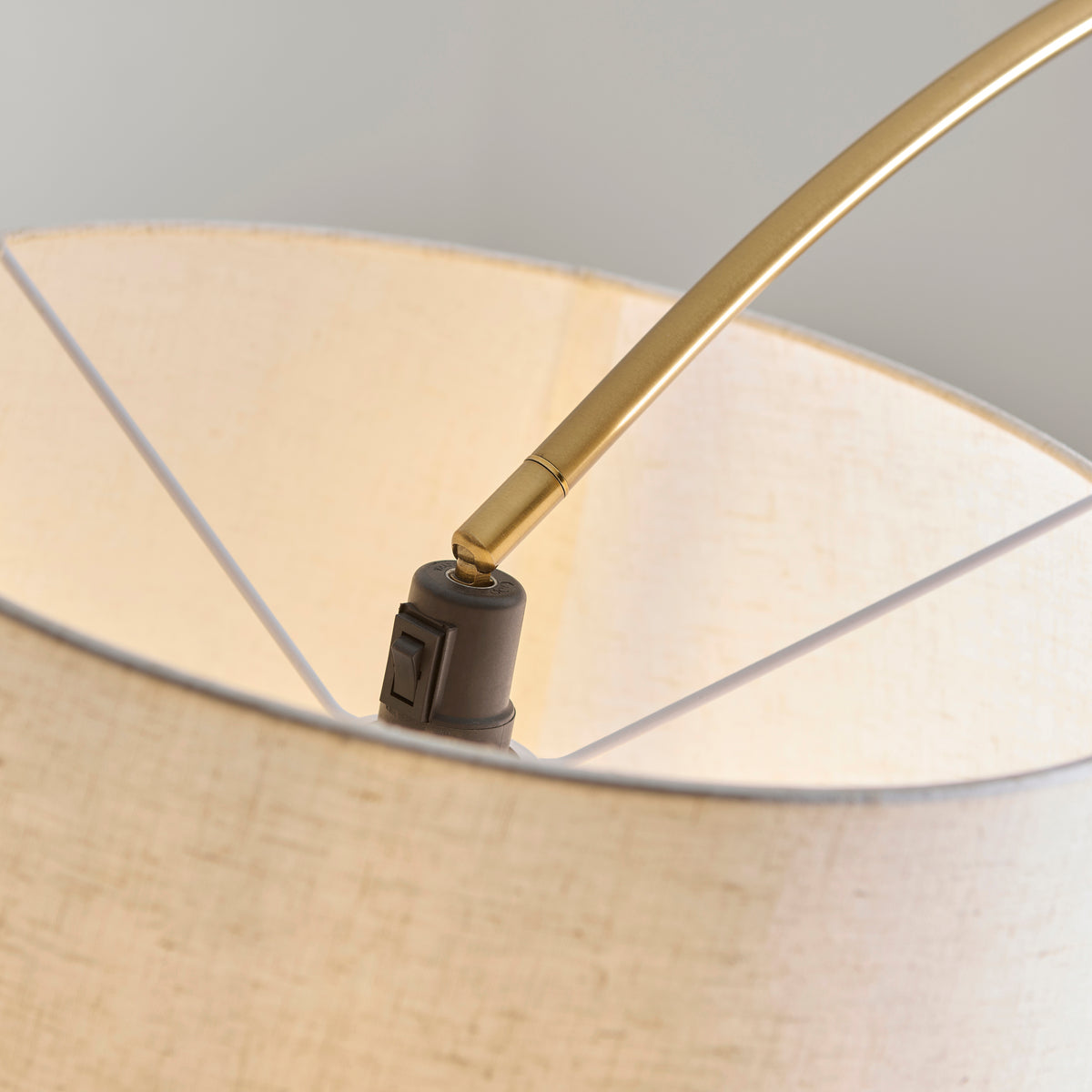 122264 Carlson XL Floor Lamp Brass