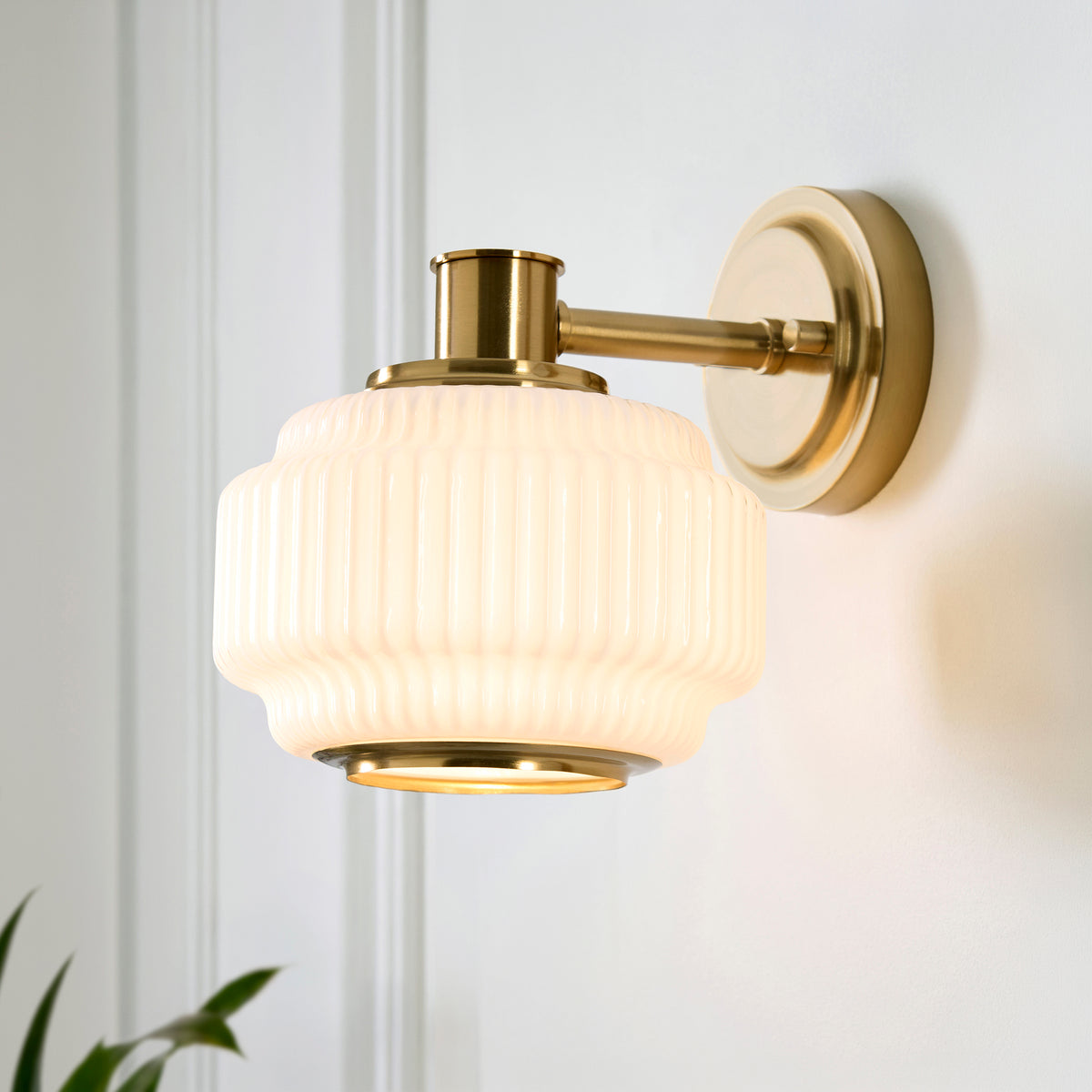 122784 Evora Wall Light Brass Opal