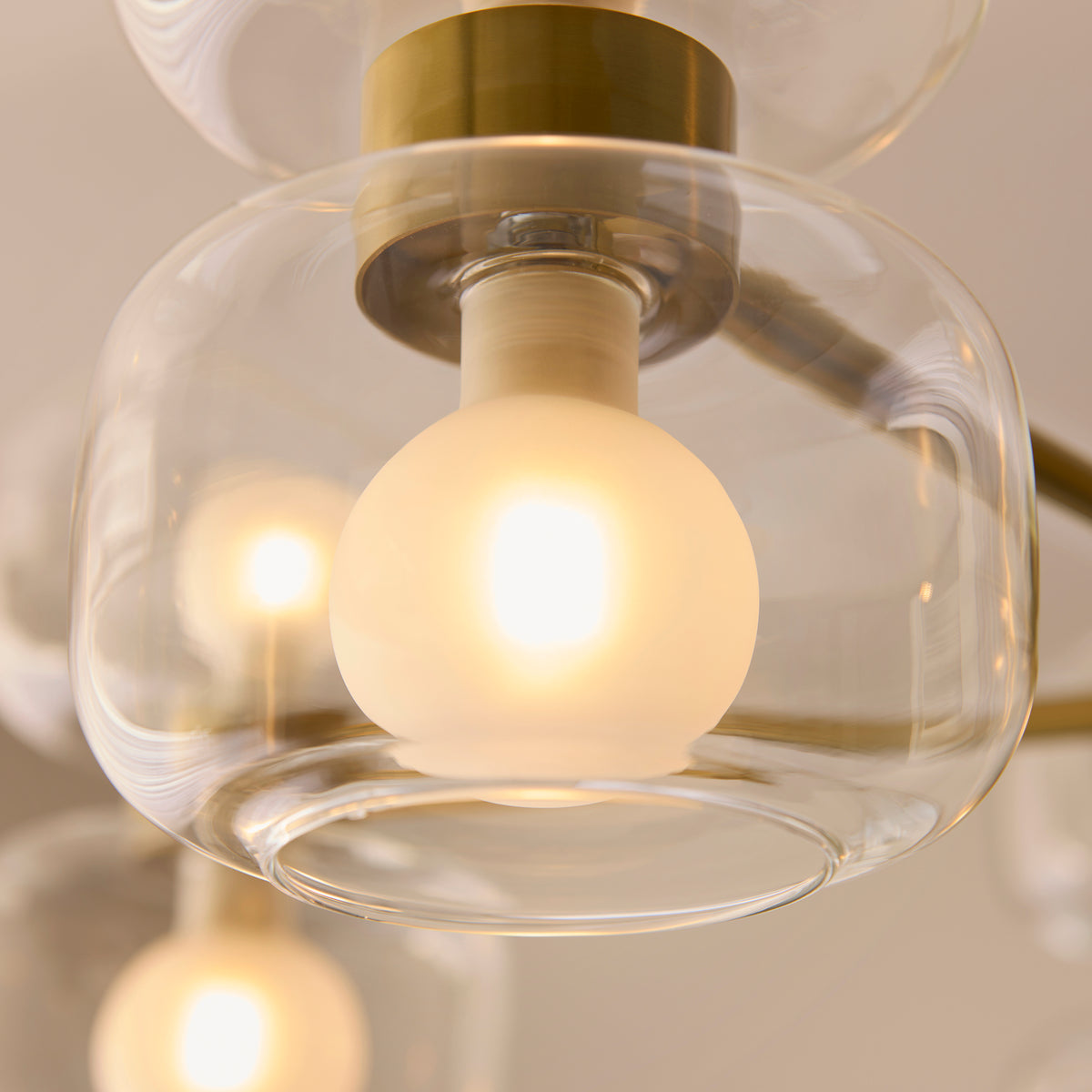 124805 Rossano 10 Light Pendant Brass