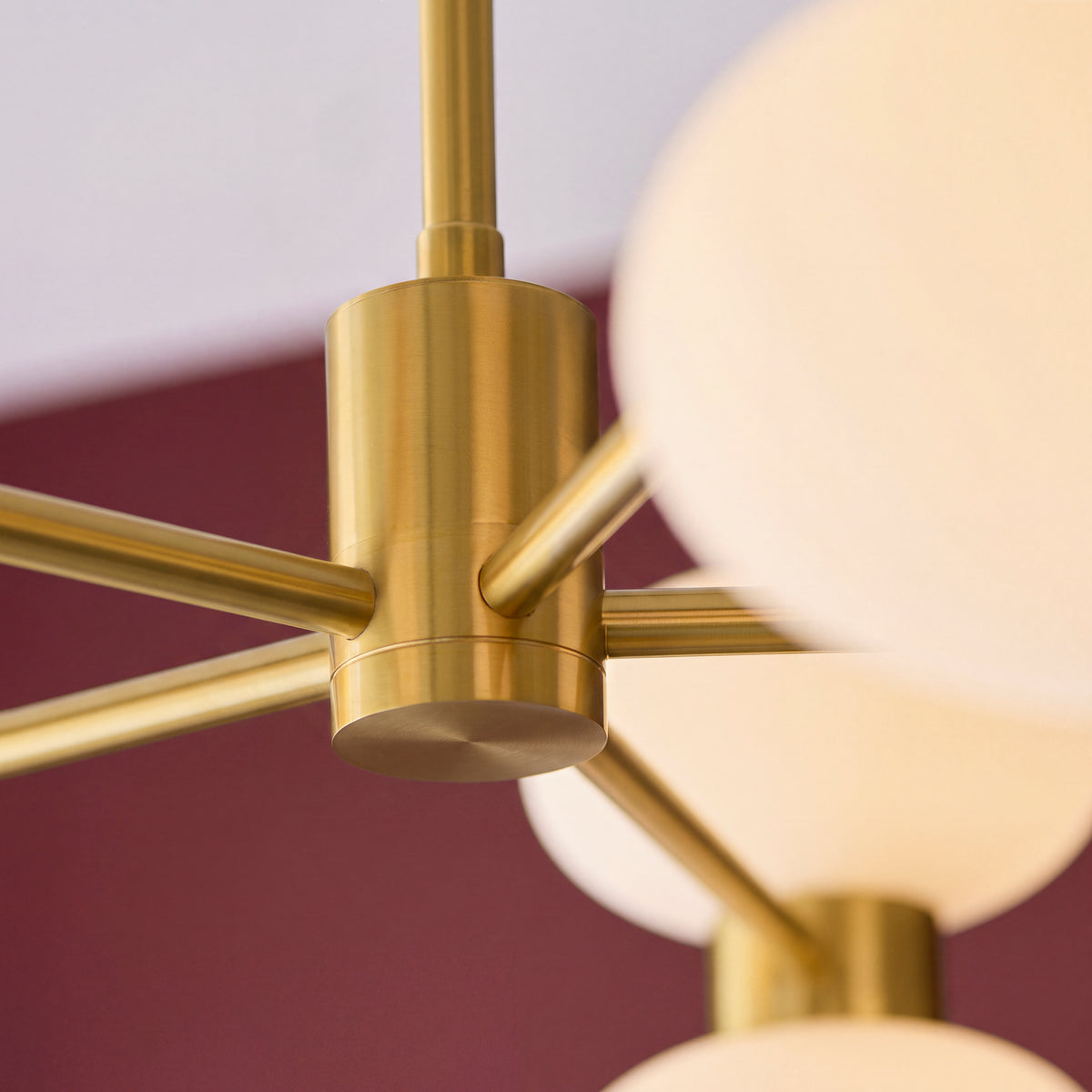 124814 Rossano 10 Light Pendant Brass White