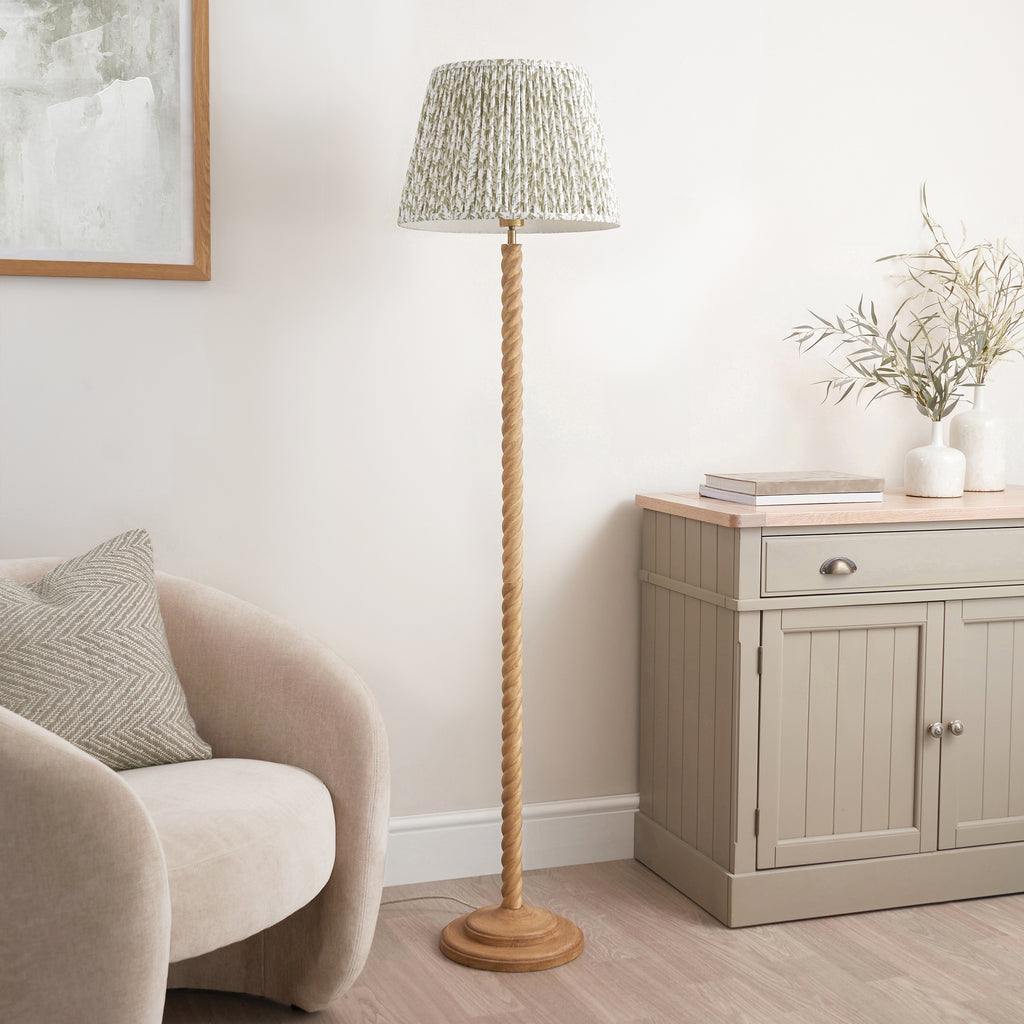 125404 Twist & Leaf 40cm Floor Lamp Wood Green