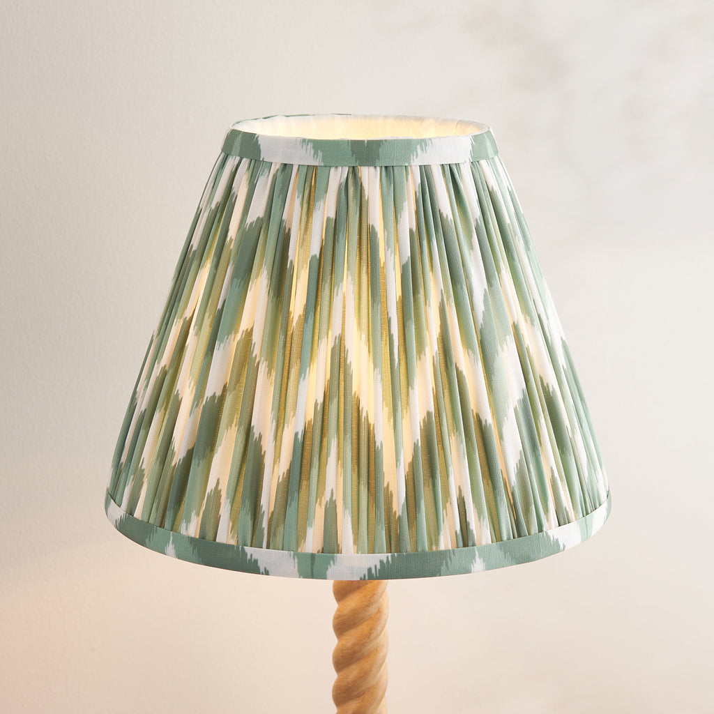 125410 Twist & Zigzag25cm Table Lamp Wood Green