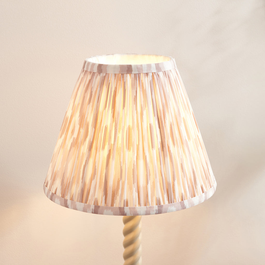 125414 Twist & Ikat 25cm Table Lamp White