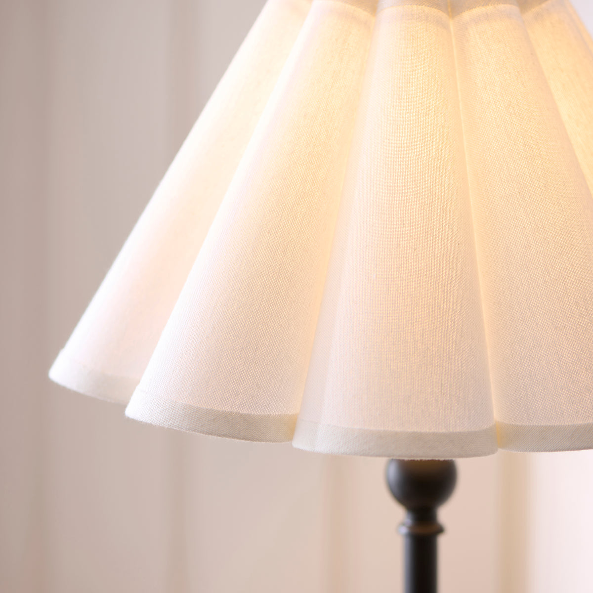 125426 Sylvie Table Lamp Black