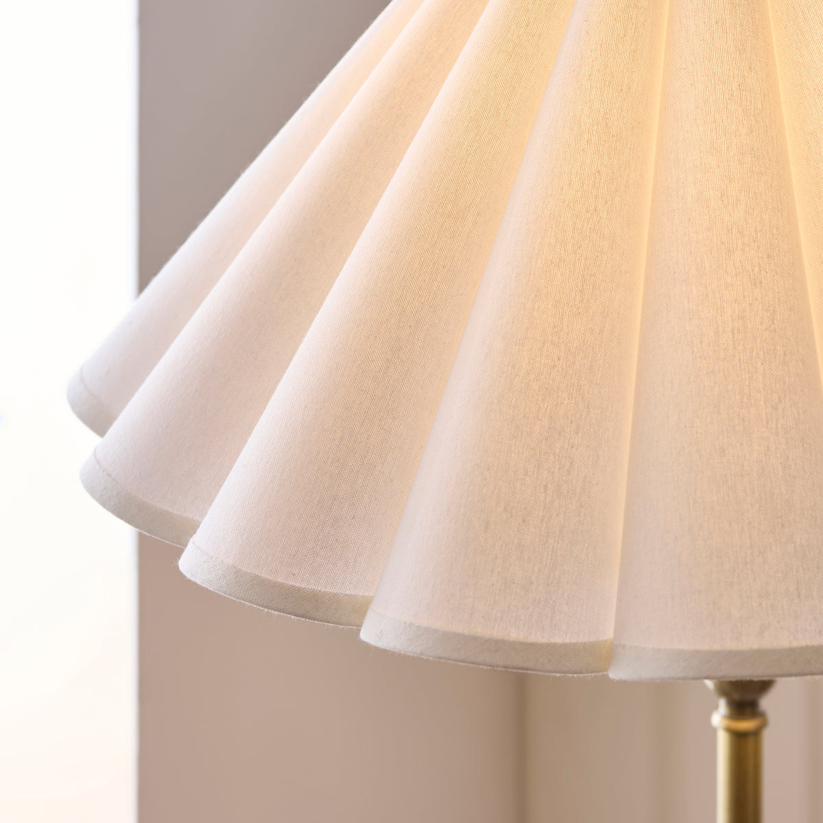 125429 Sylvie Floor Lamp Brass White