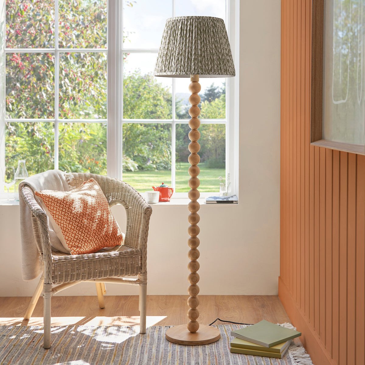 125459 Cane & Leaf 40cm Floor Lamp Green