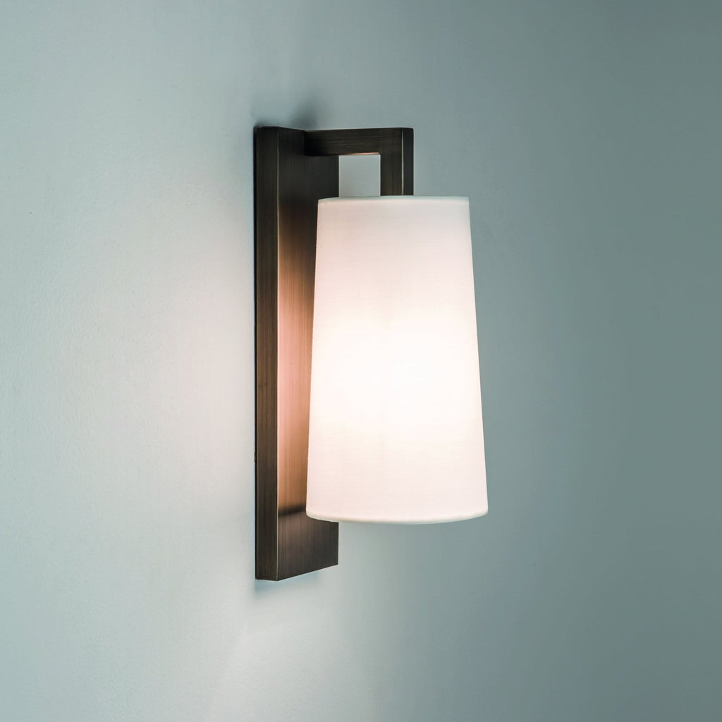 1297007 Lago 280 Wall Light Bronze