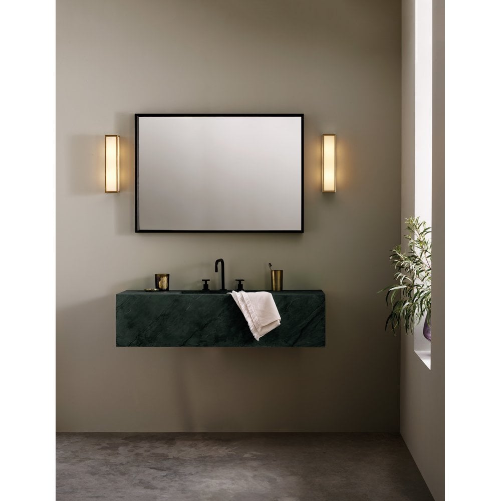 1178006 Salerno Outdoor Wall Light Natural Brass