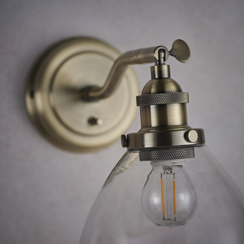 Hansen 1 Light Wall  Light Clear Glass