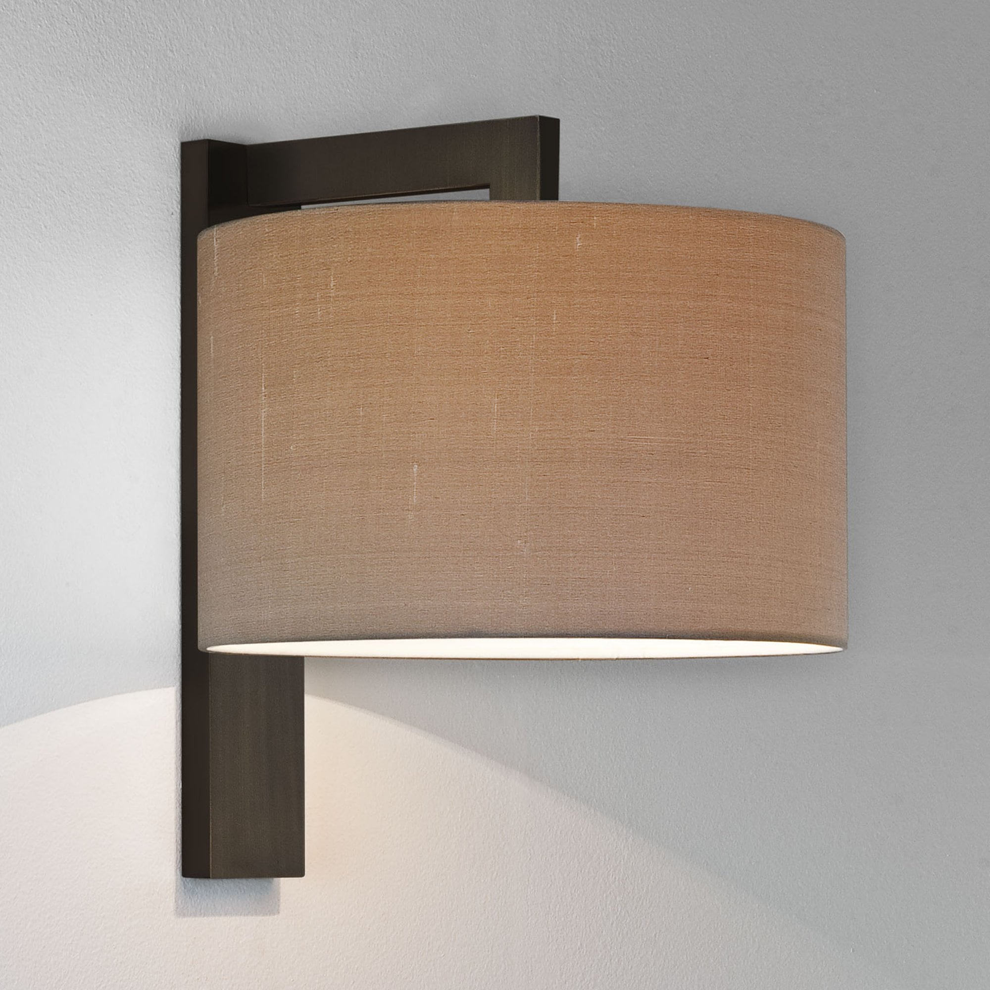 1222040 Ravello Wall Light Bronze