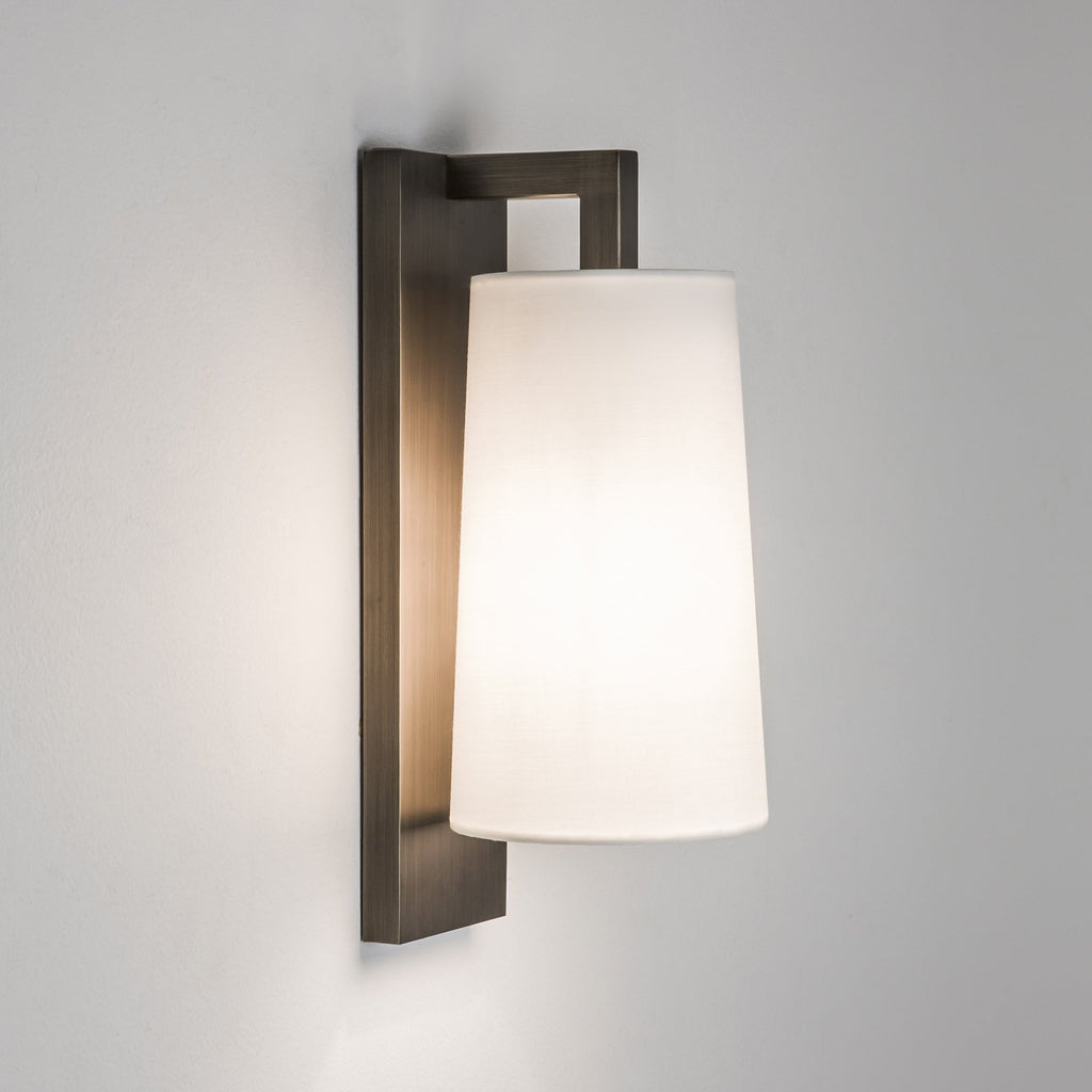 1297007 Lago 280 Wall Light Bronze