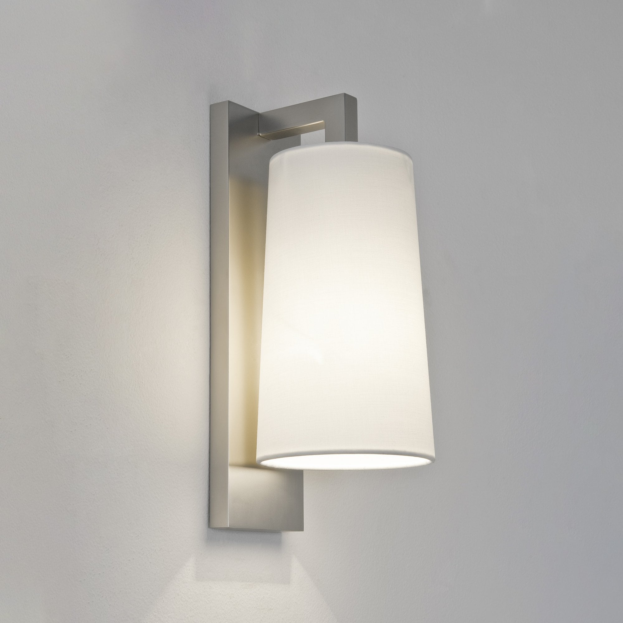 1297002 Lago 280 Bathroom Wall Light