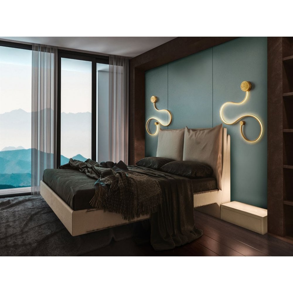 227131 Grafos LED Wall Light Gold