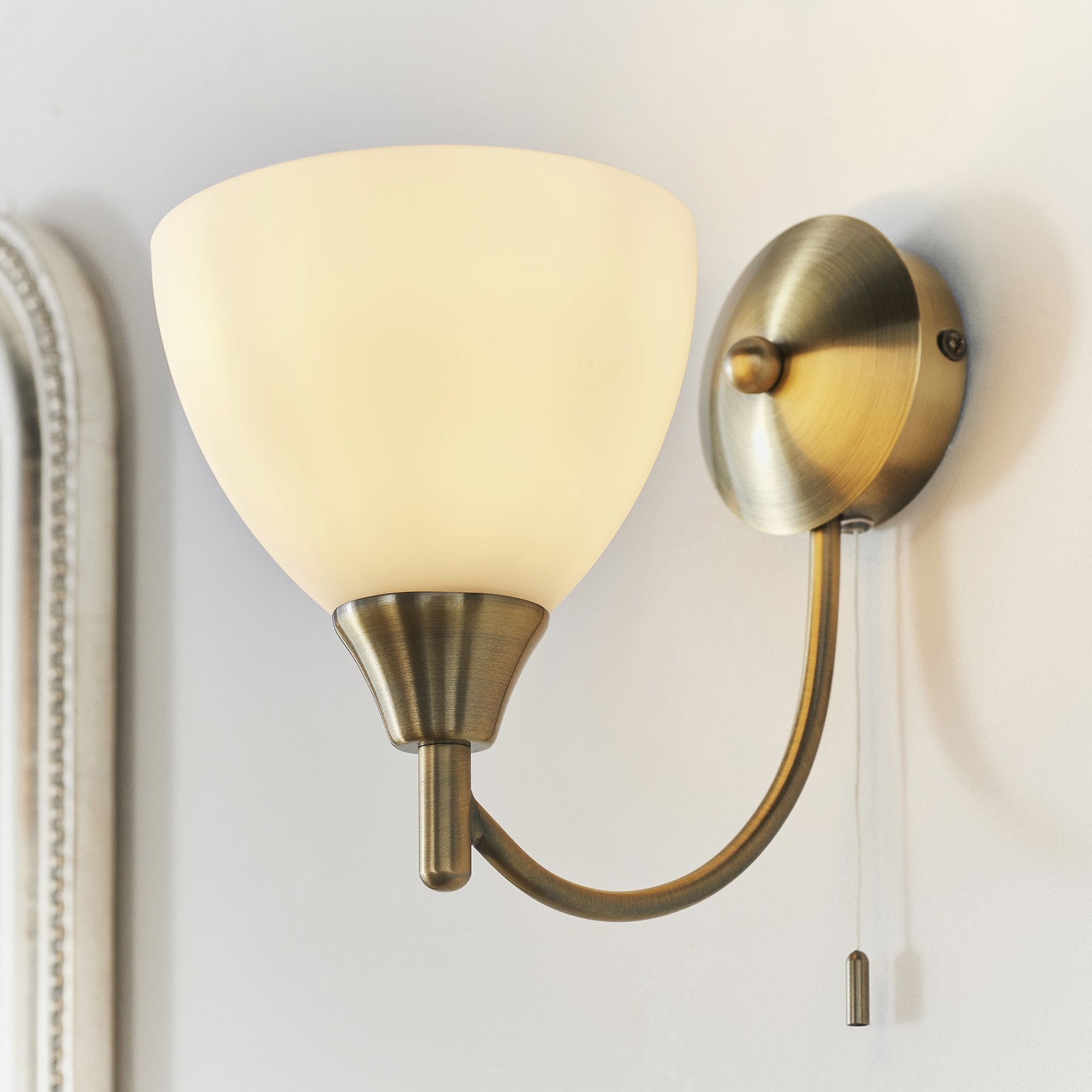 1805-1AN Alton 1 Light Wall Light Brass Opal