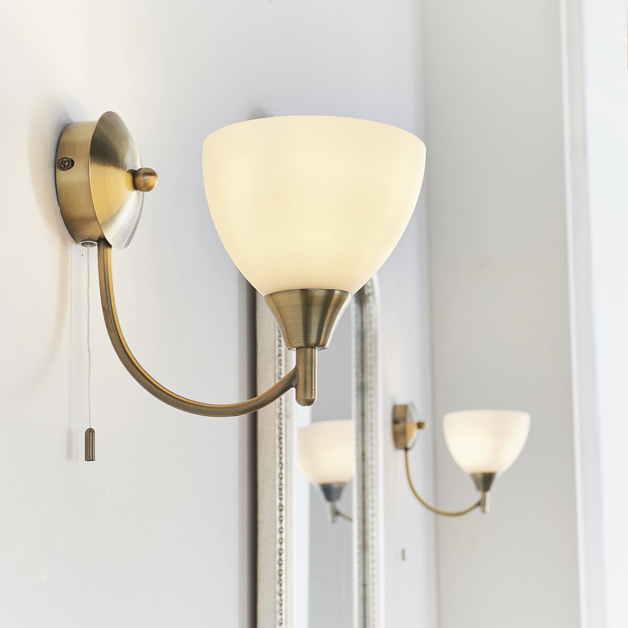 1805-1AN Alton 1 Light Wall Light Brass Opal