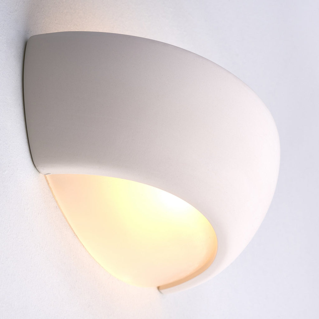 UG-WB-X Eton 1 Light Wall Light Ceramic