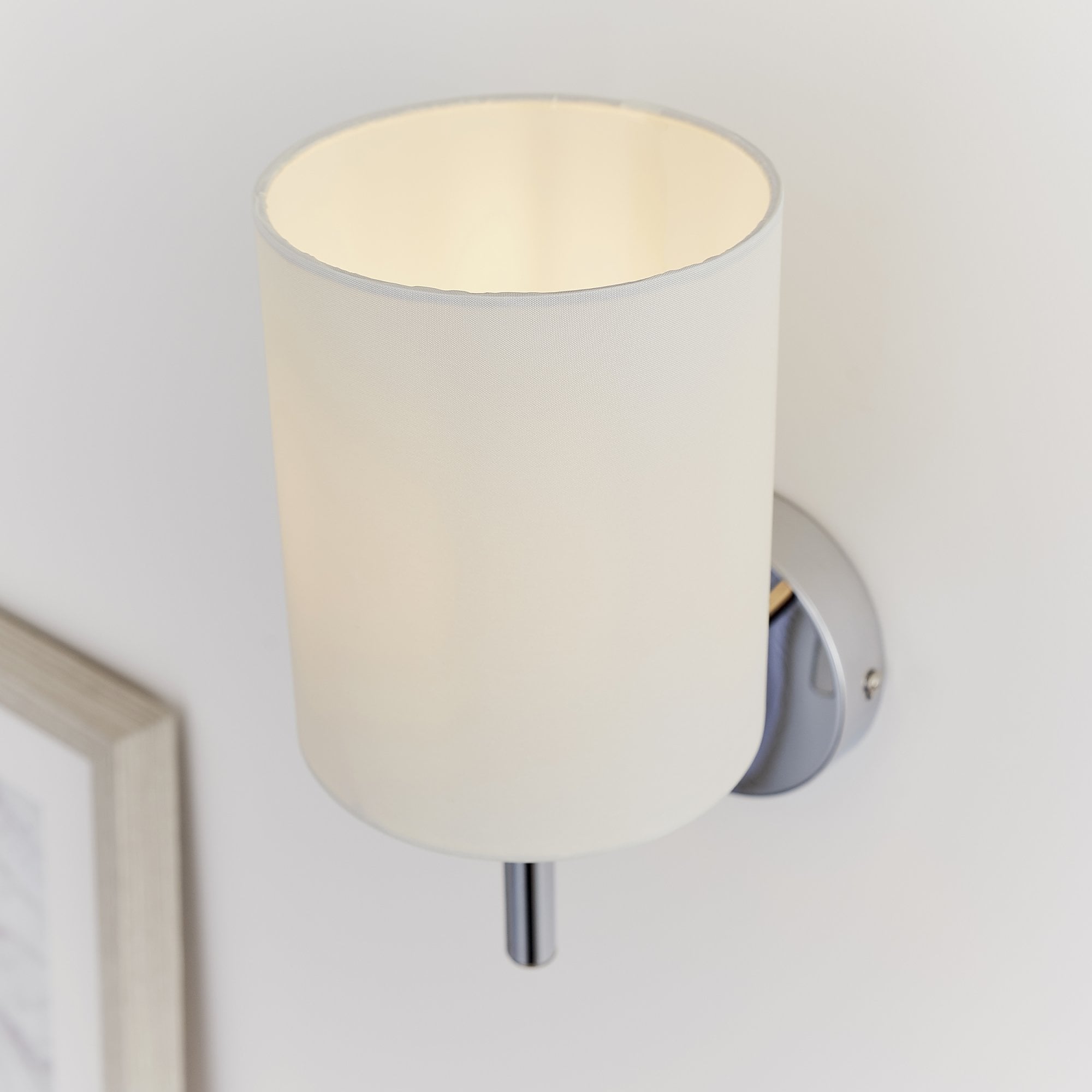 BRIO-1WBCH Brio 1 Light Wall Light Chrome White