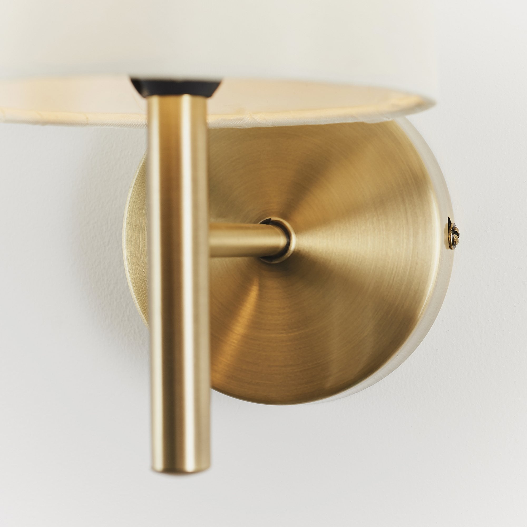 BRIO-1WBAB Brio 1 Light Wall Light Brass Cream