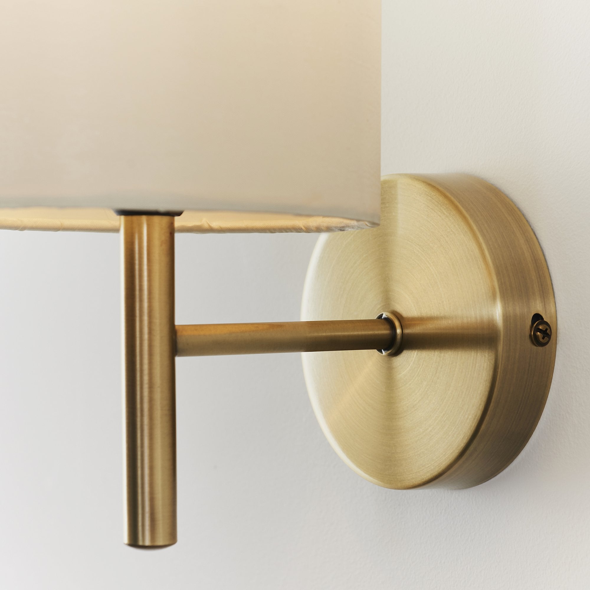BRIO-1WBAB Brio 1 Light Wall Light Brass Cream