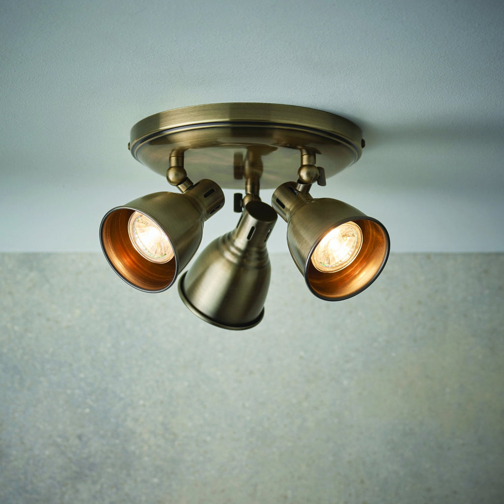 76279 Westbury 3 Light Spotlight Brass