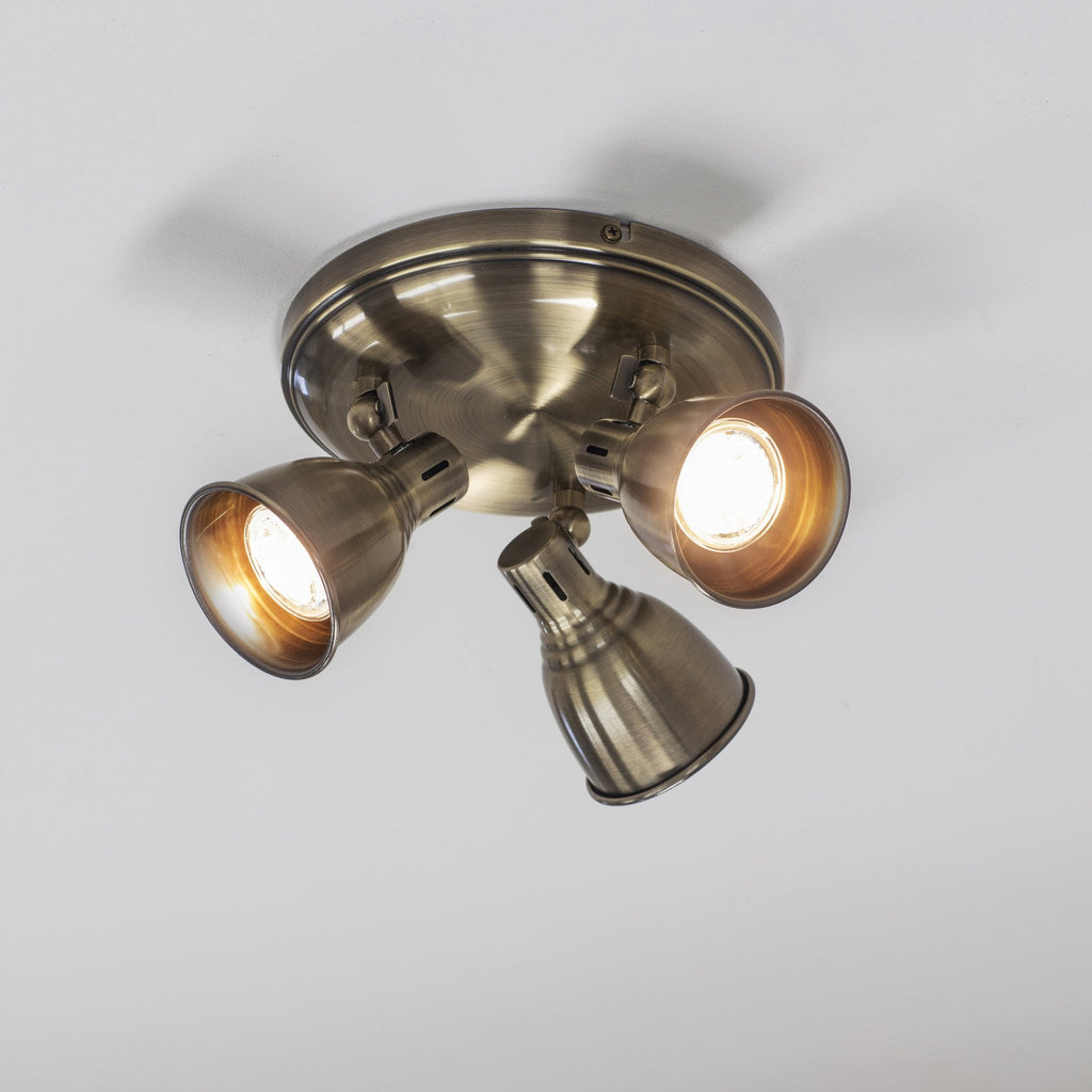 76279 Westbury 3 Light Spotlight Brass