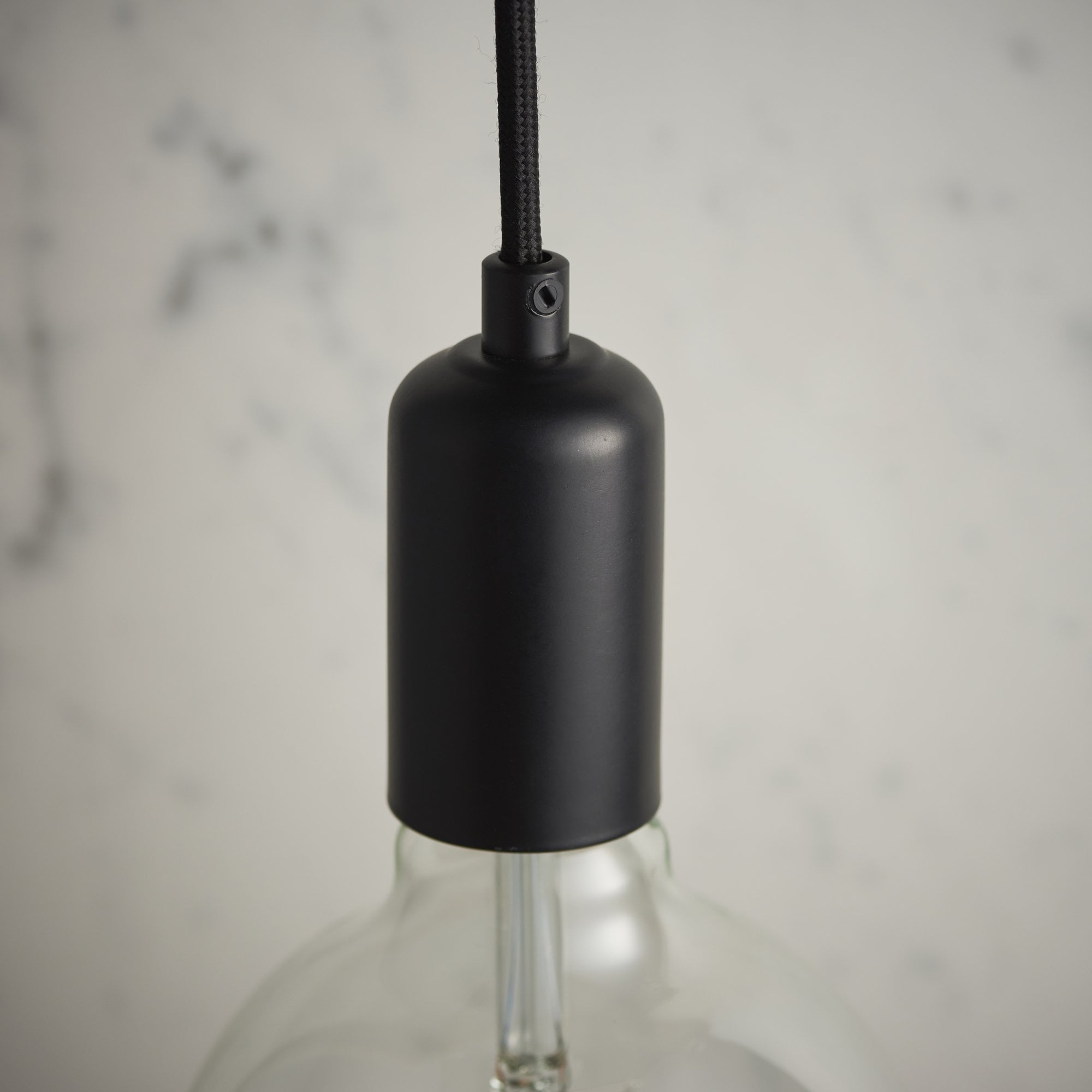 76581 Studio 1 Light Pendant Black (S)