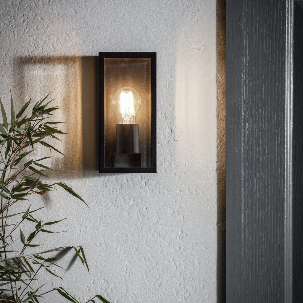 80600 Oxford 1 Light Outdoor Wall Light Black Clear