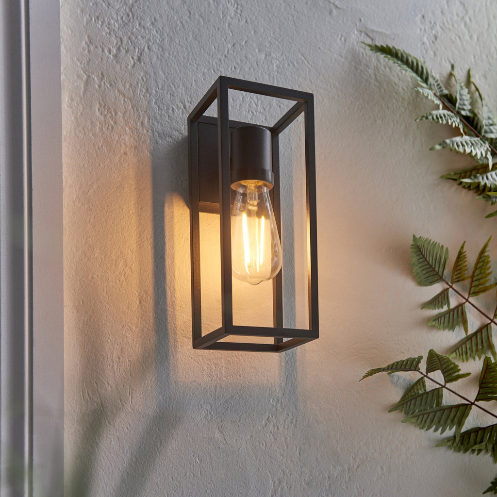 91993 Herbert 1 Light Outdoor Wall Light Black (S)