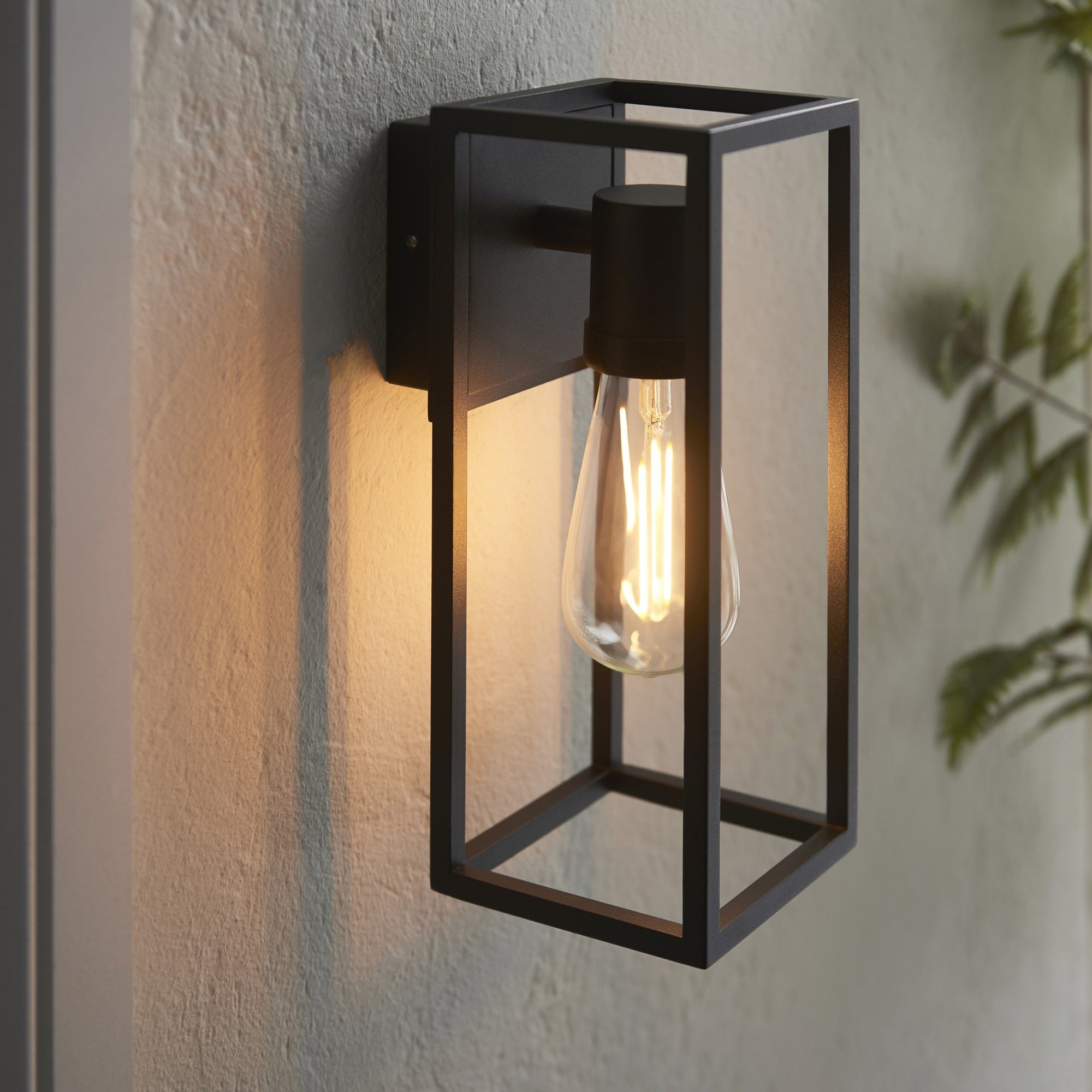 91993 Herbert 1 Light Outdoor Wall Light Black (S)