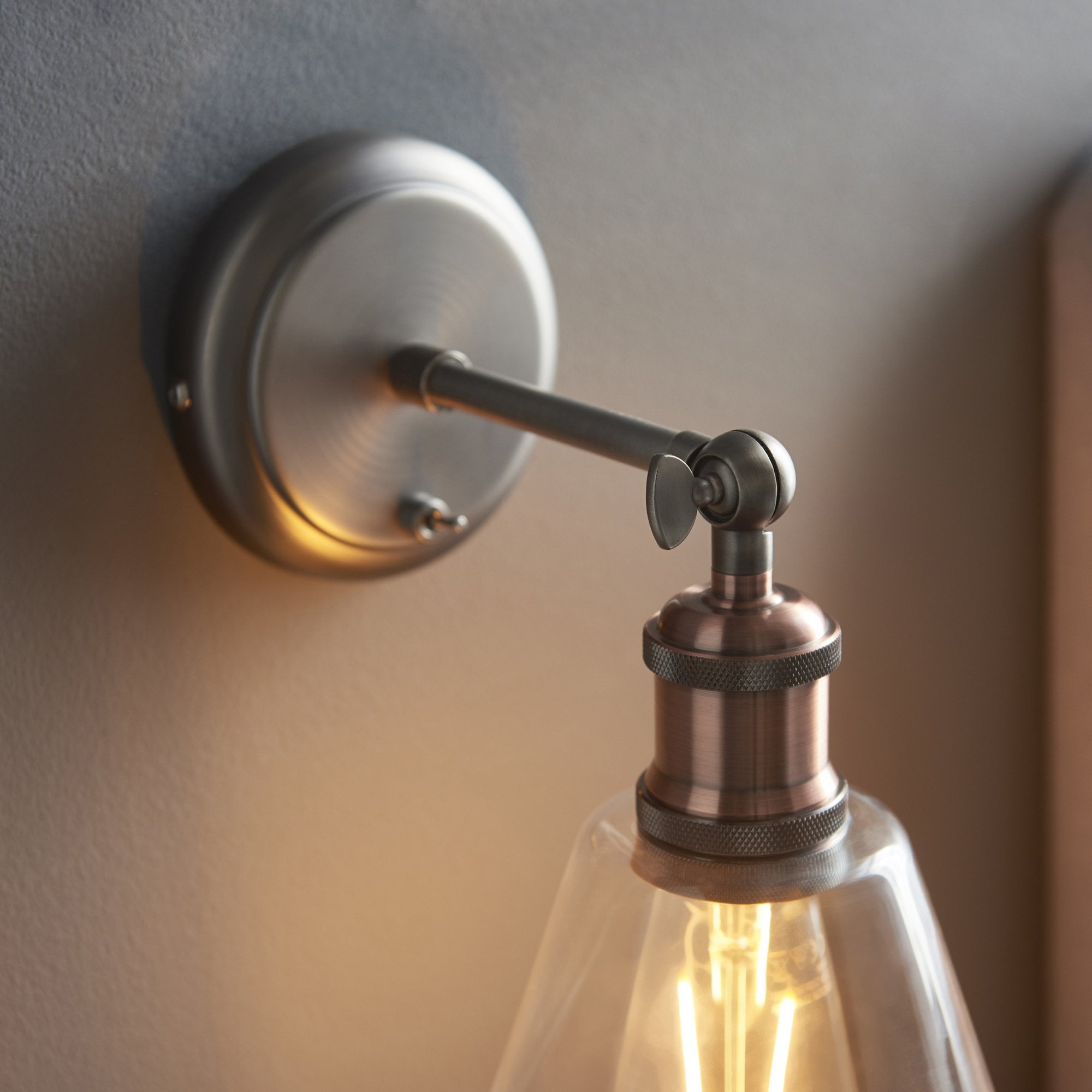 92874 Hal 1 Light Wall Light Pewter Copper Clear