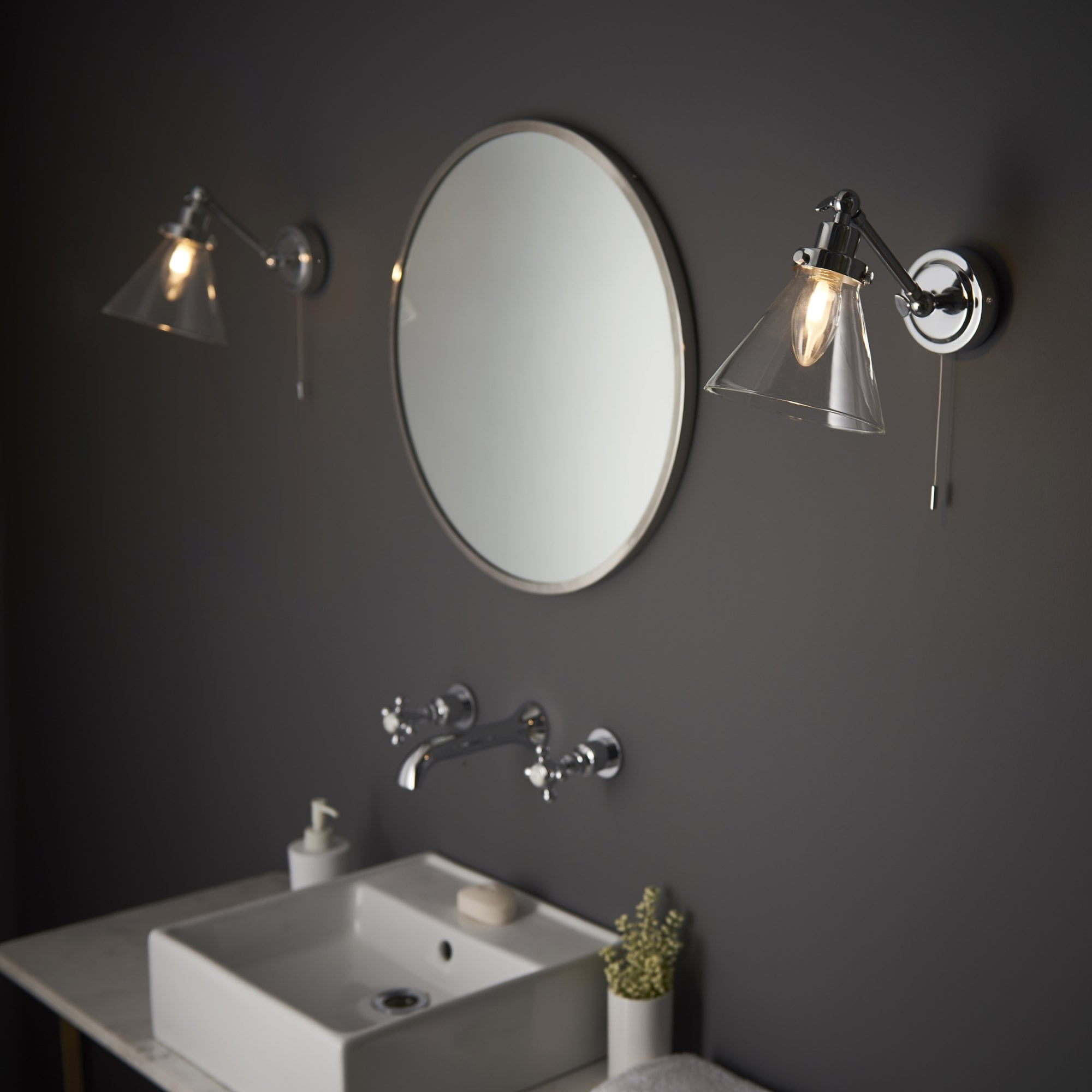 93853 Faraday 1 Light Bathroom Wall Light Chrome Clear