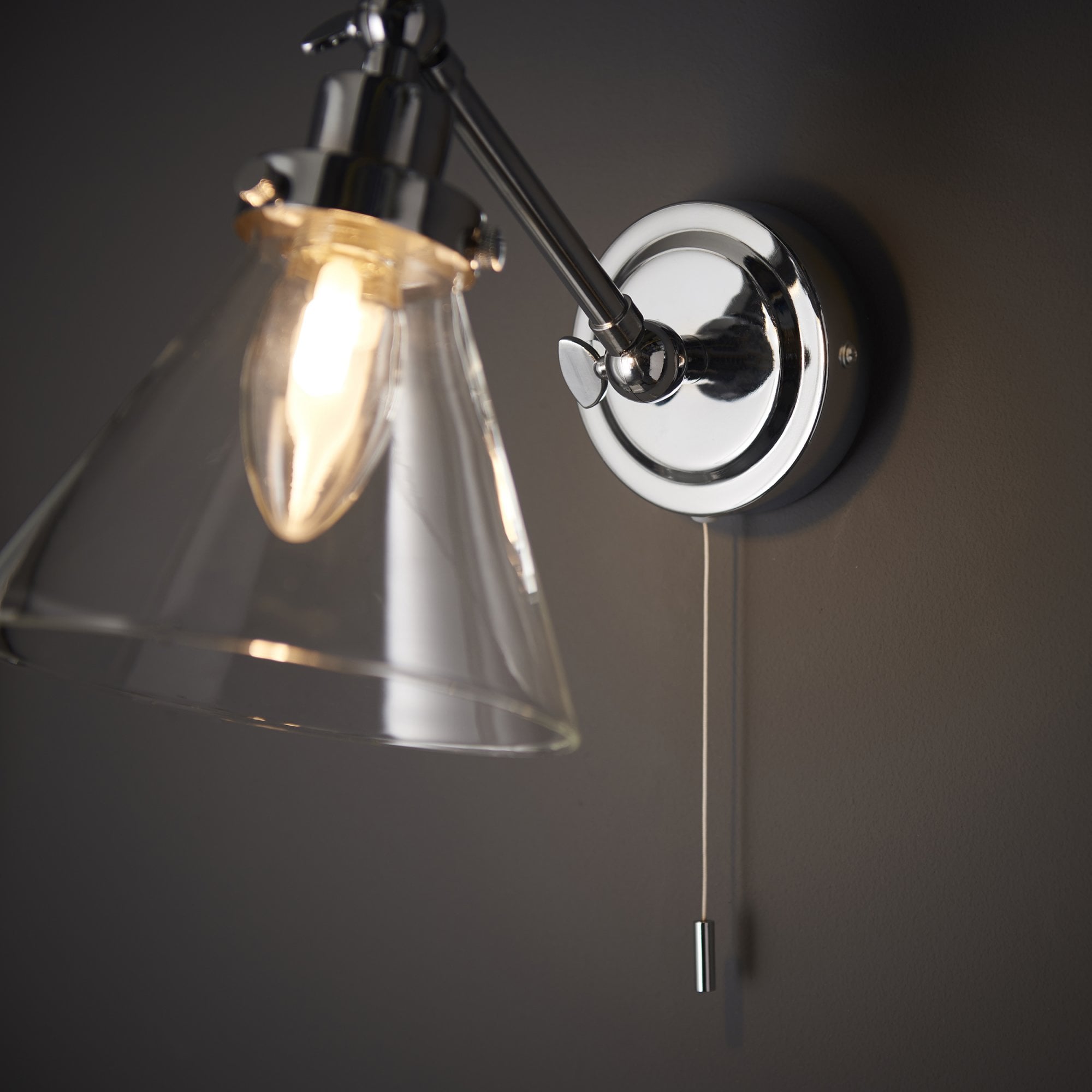 93853 Faraday 1 Light Bathroom Wall Light Chrome Clear