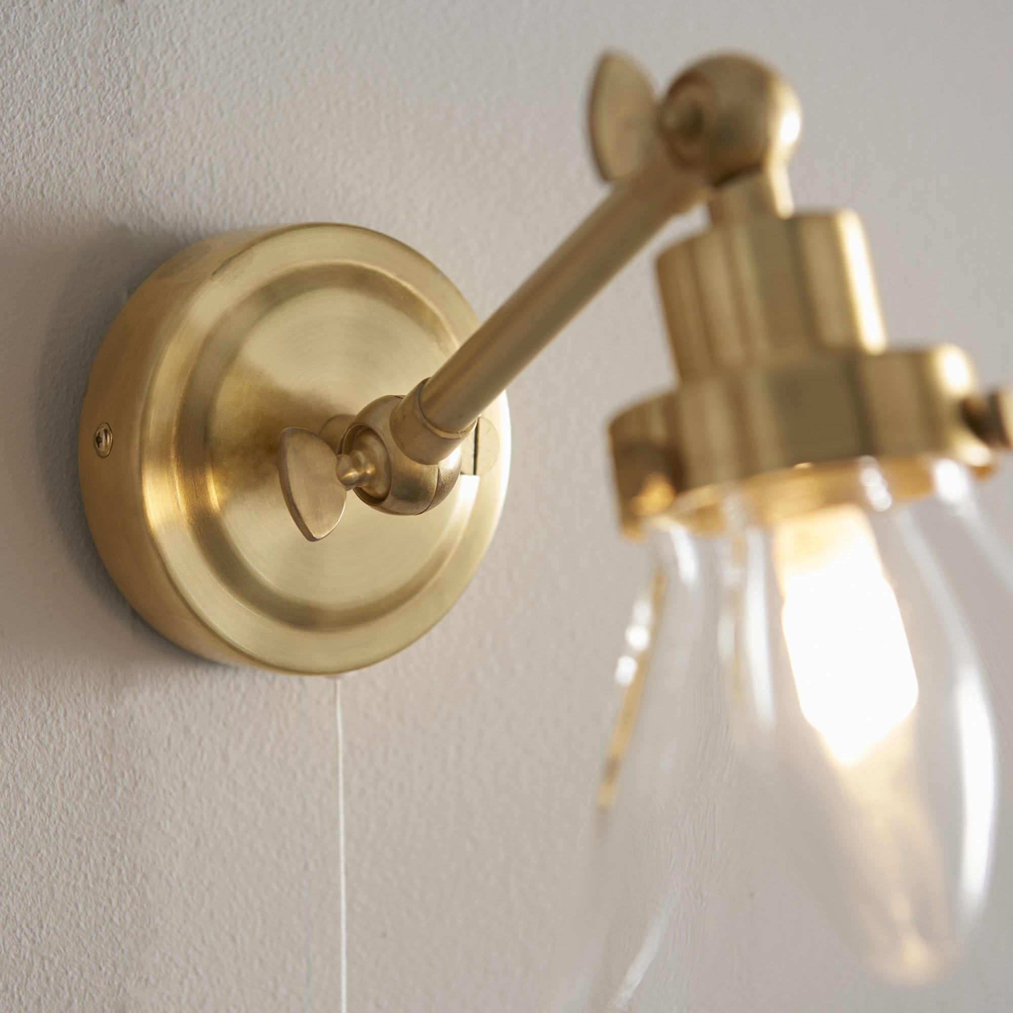93854 Faraday 1 Light Bathroom Wall Light Brass Clear