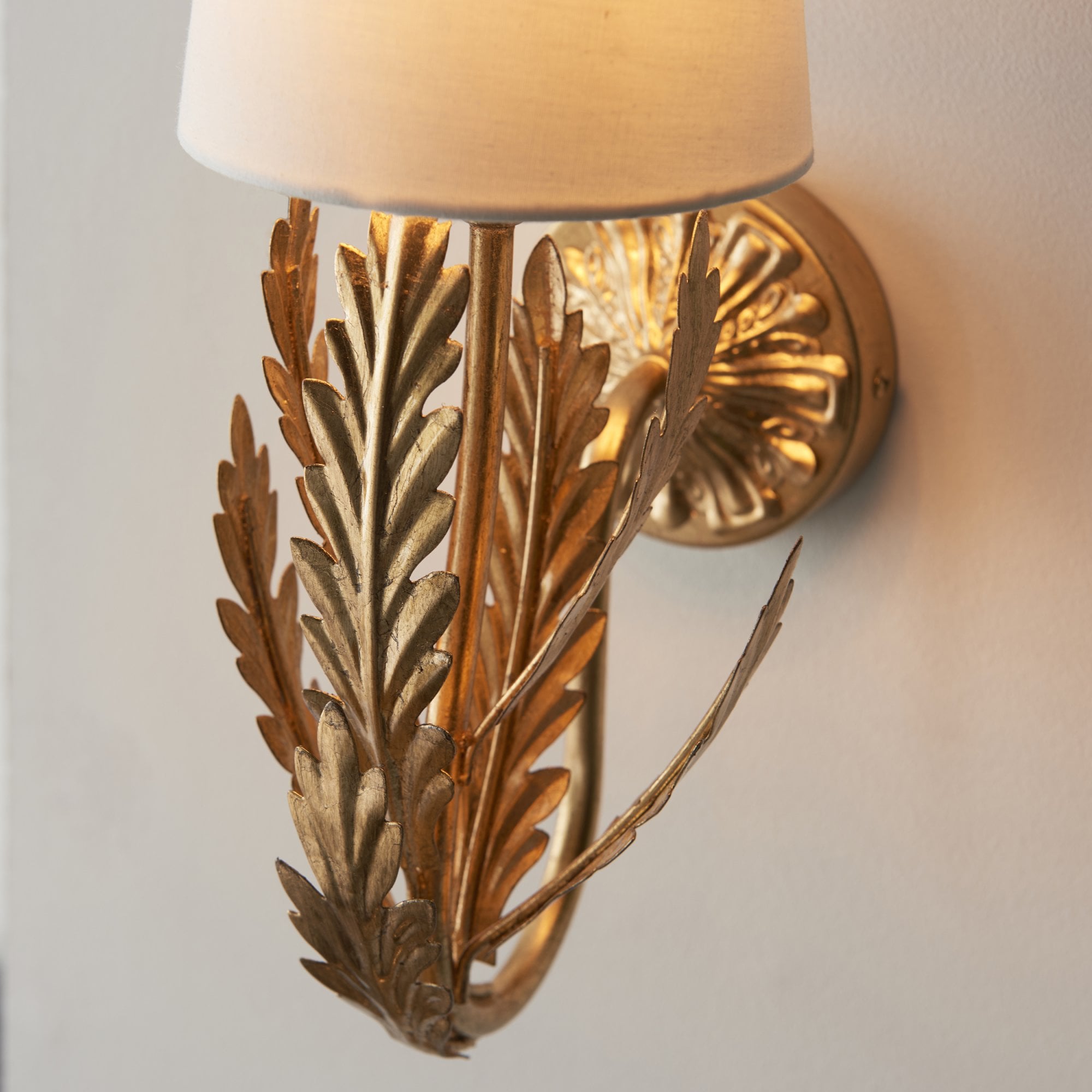 95040 Delphine 1 Light Wall Light Gold Ivory