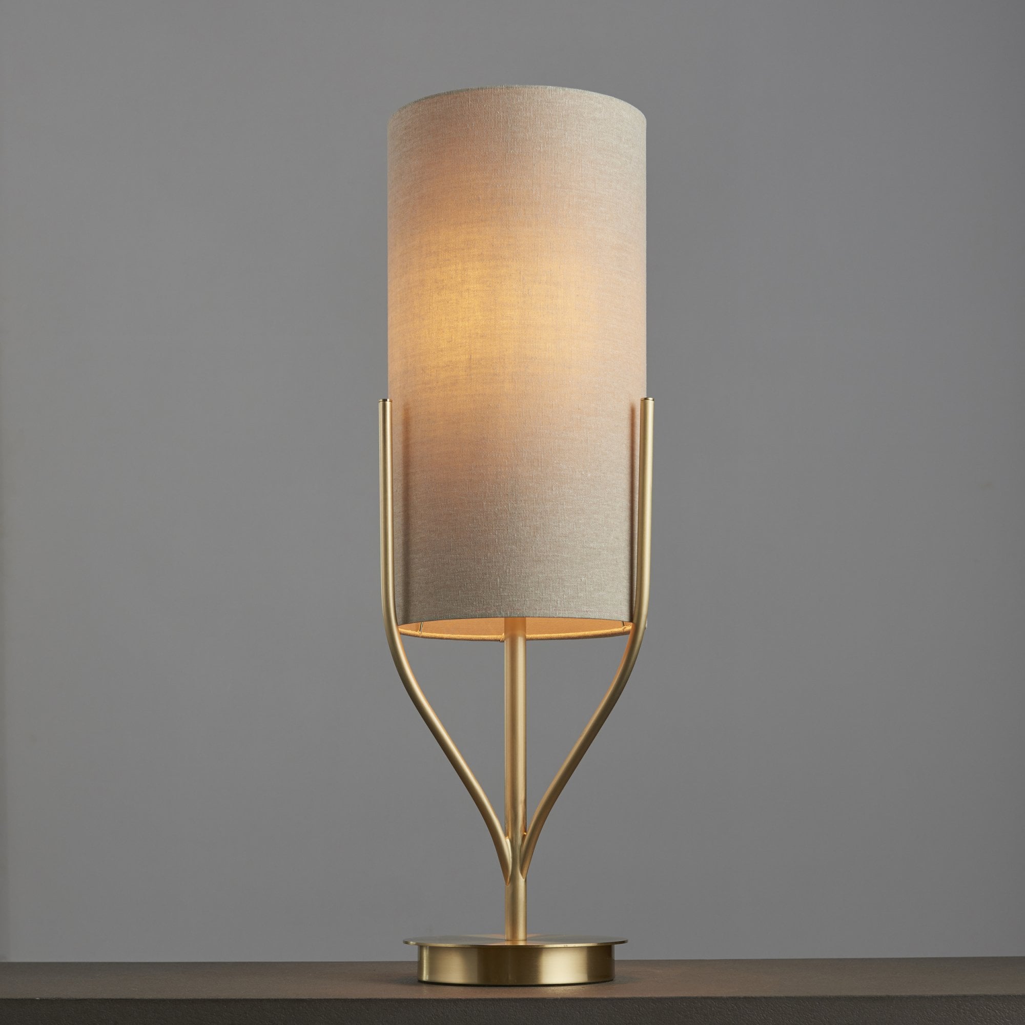 95467 Fraser 1 Light Table Lamp Brass Linen
