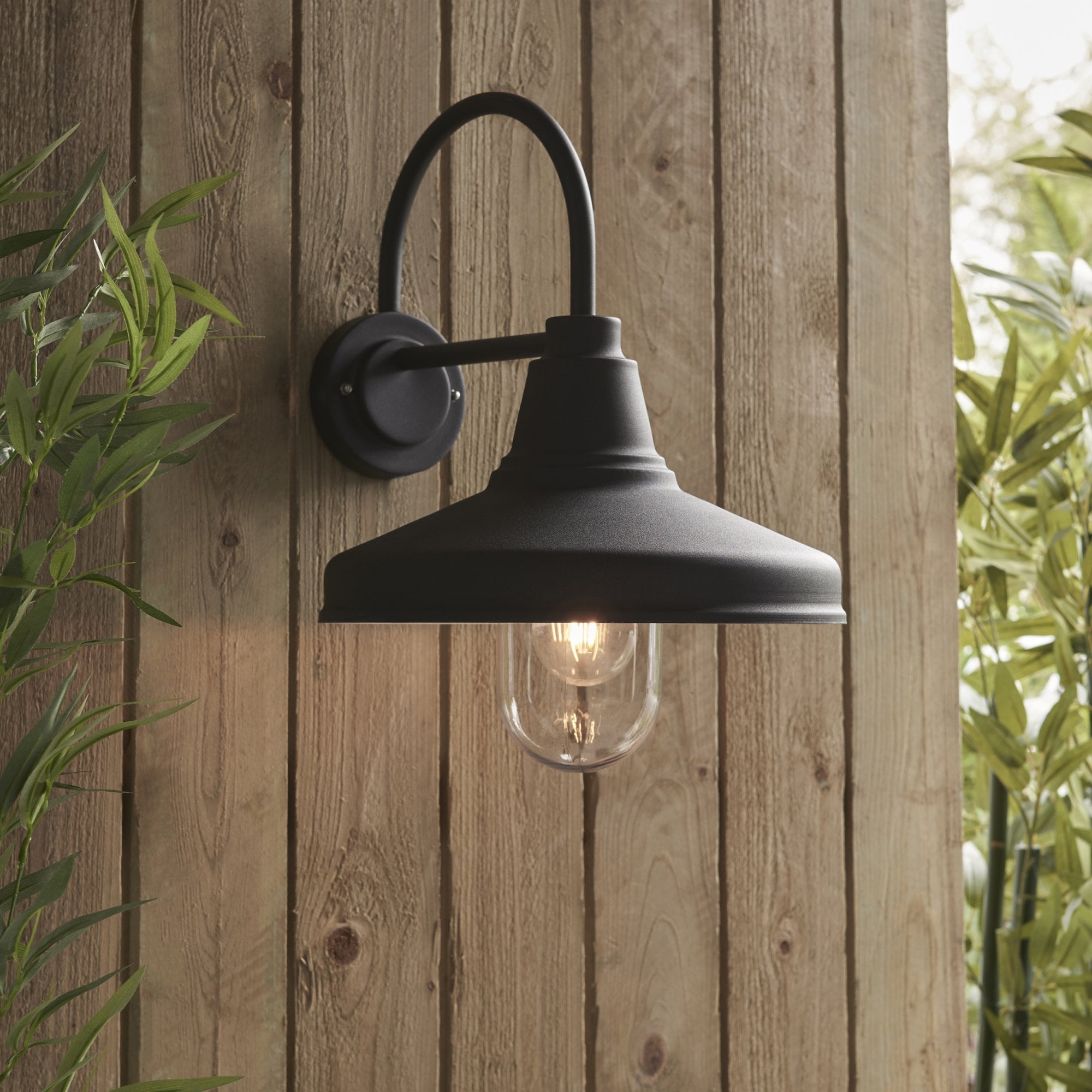 95899 Farmhouse 1 Light Outdoor Wall Light Black Clear