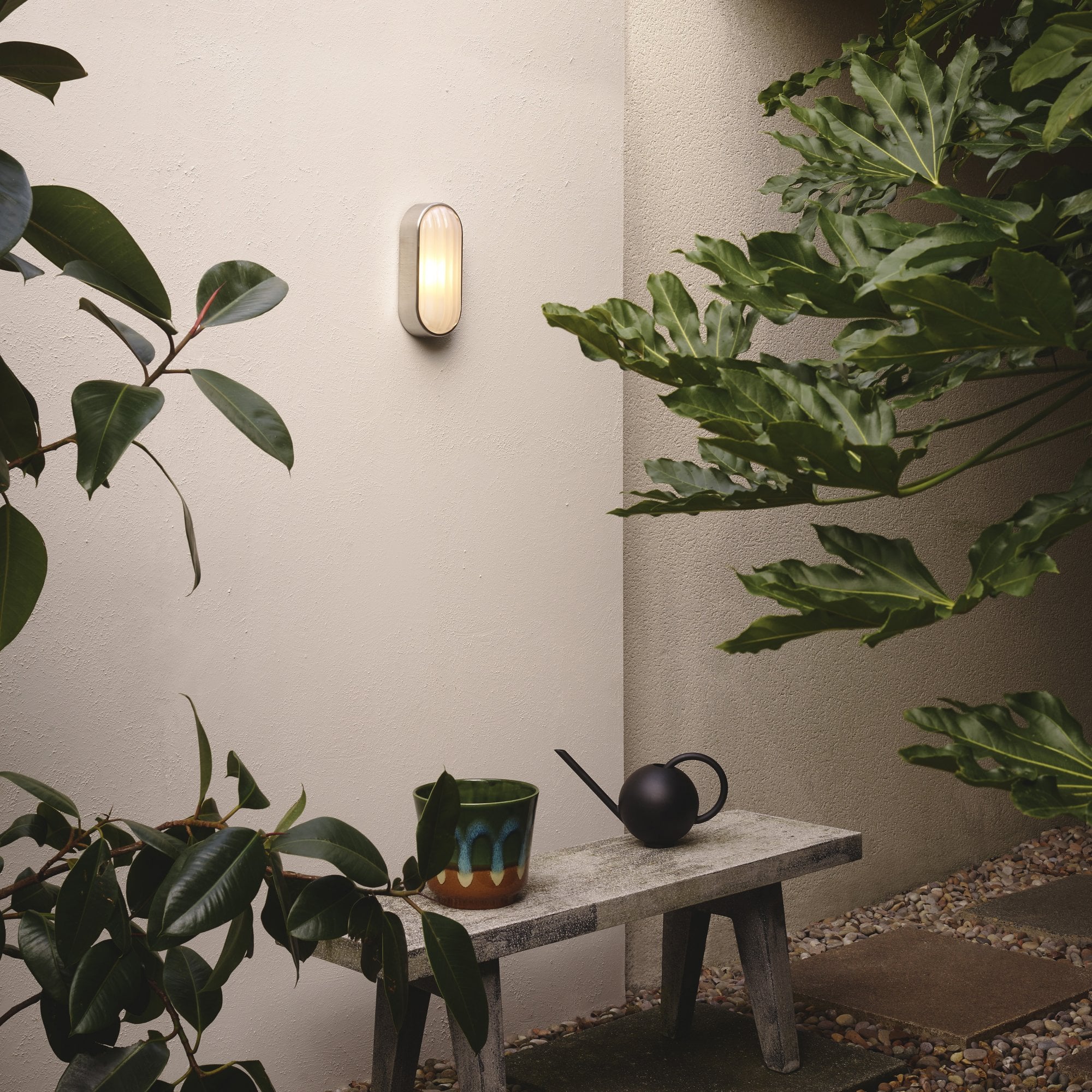 1032007 Montreal Oval Outdoor Wall Light Textured Black