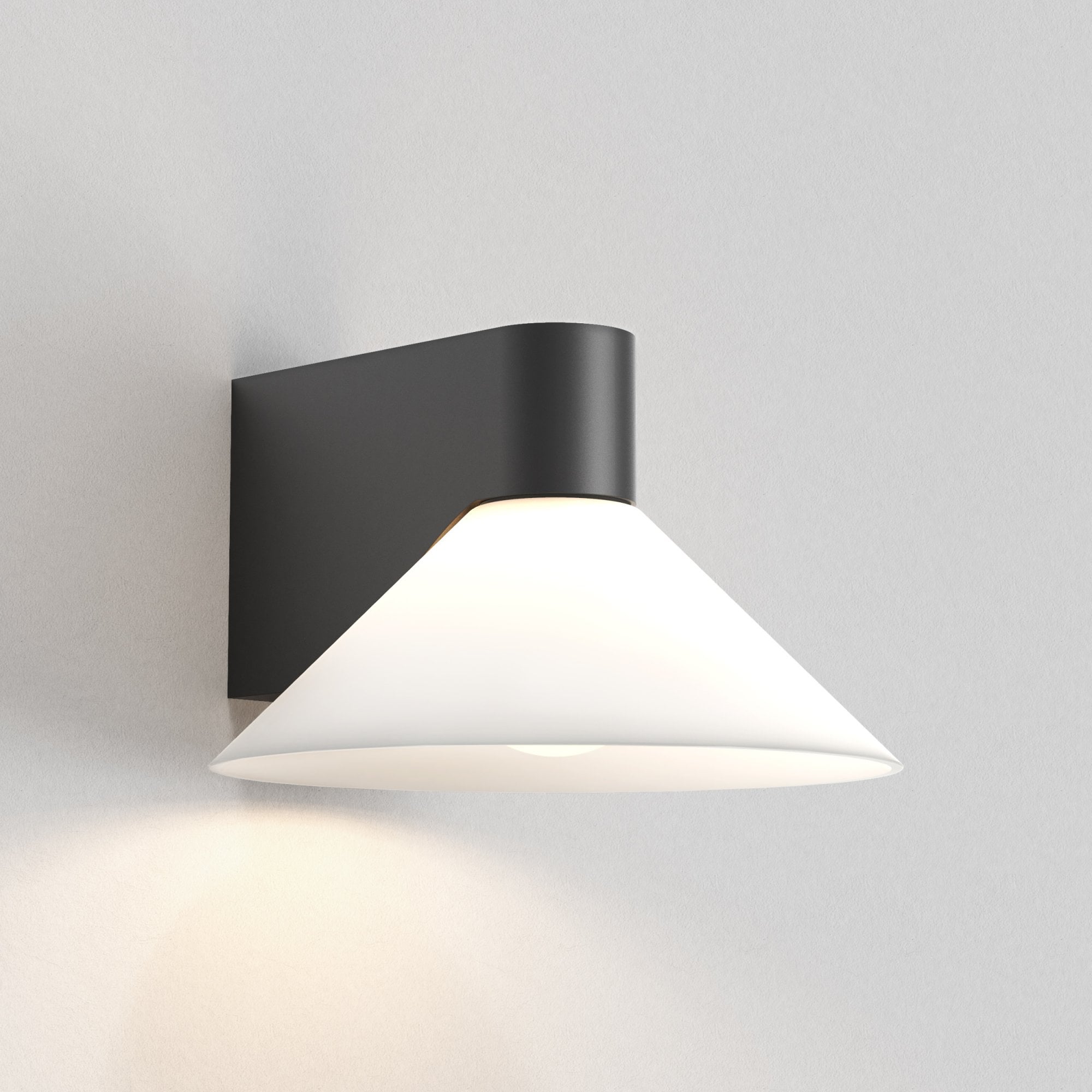 1451002 Conic Bathroom Wall Light Matt Black