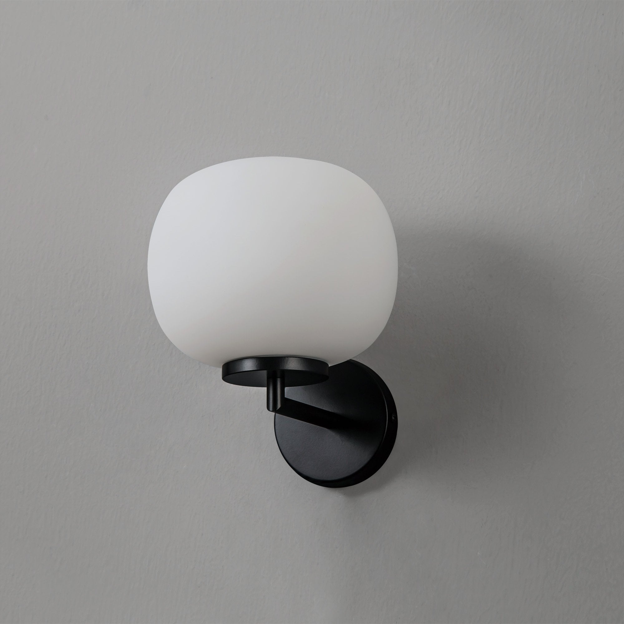 NL86479 Sabus 1 Light Wall Light Matt Black Frosted White