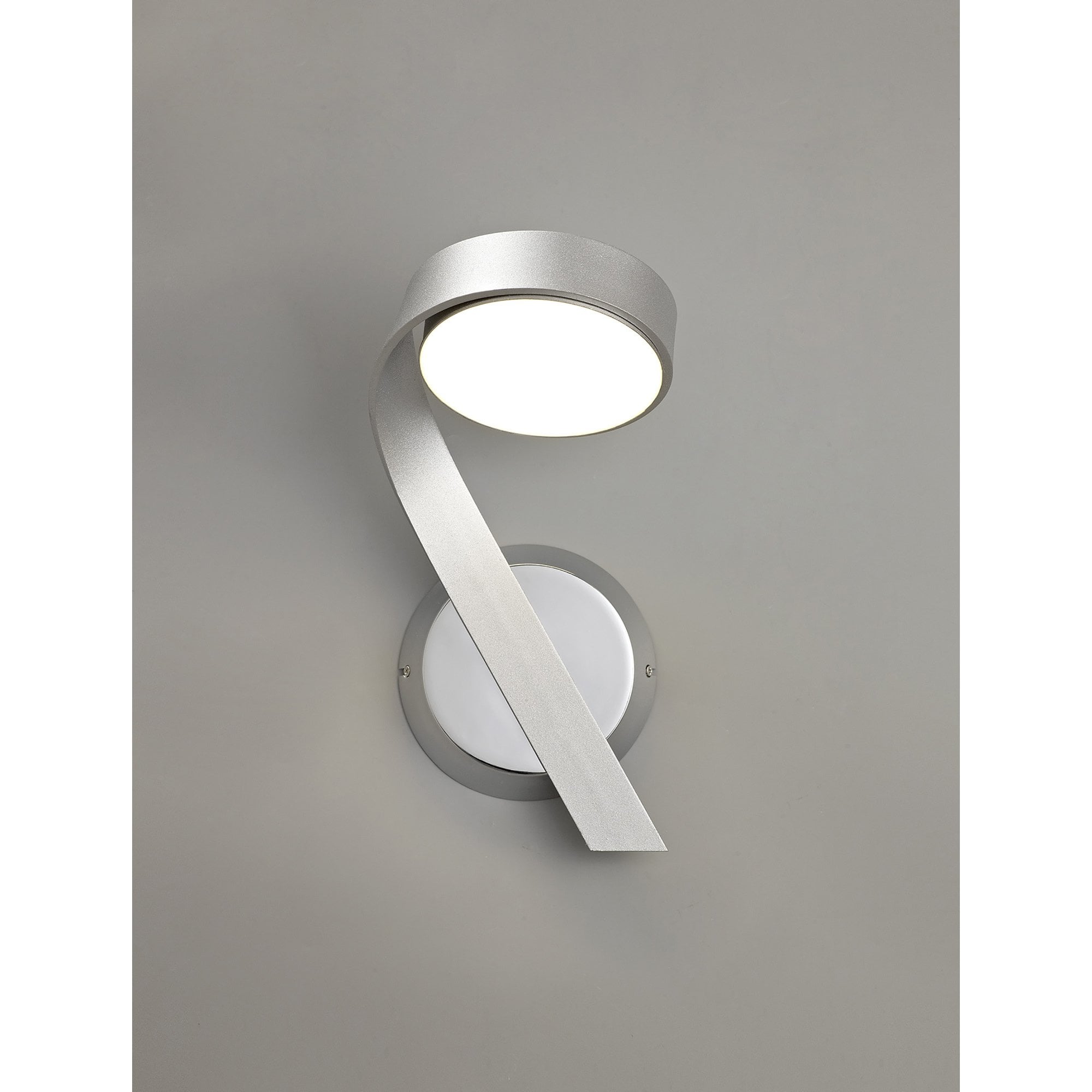 NL70519 Candy Wall Lamp Left Switched LED Silver/Polished Chrome
