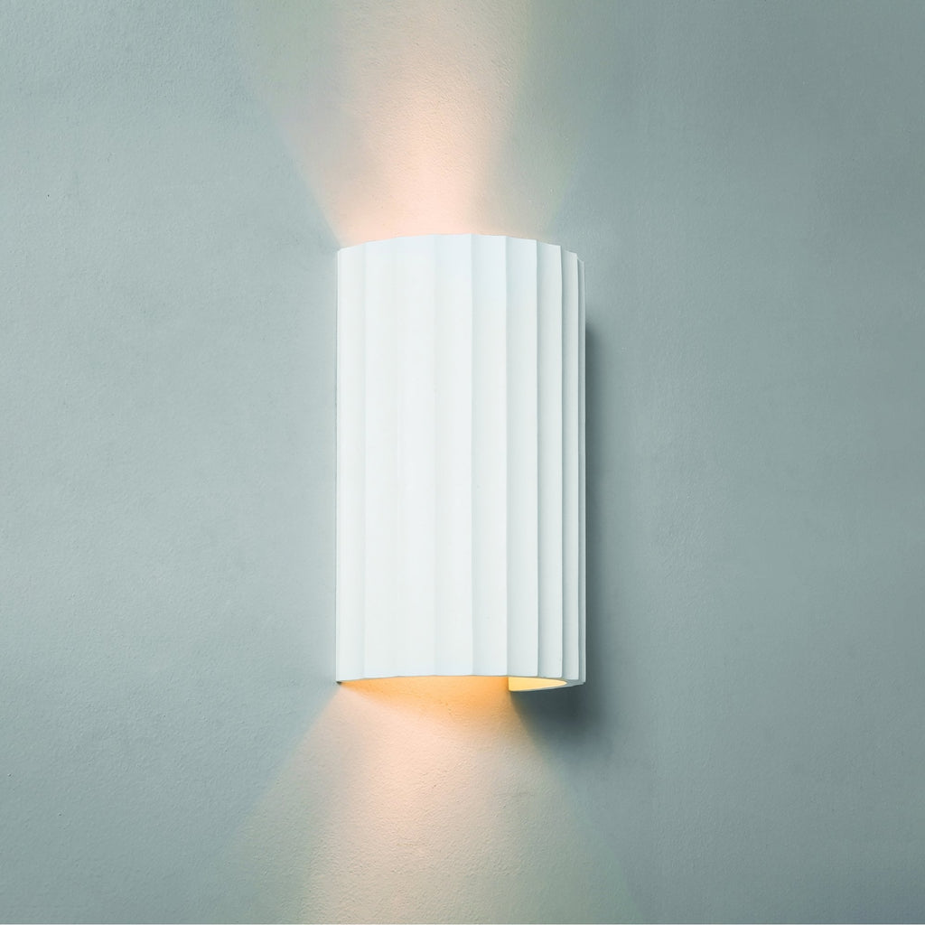 1335001 Kymi 220 Wall Light Plaster
