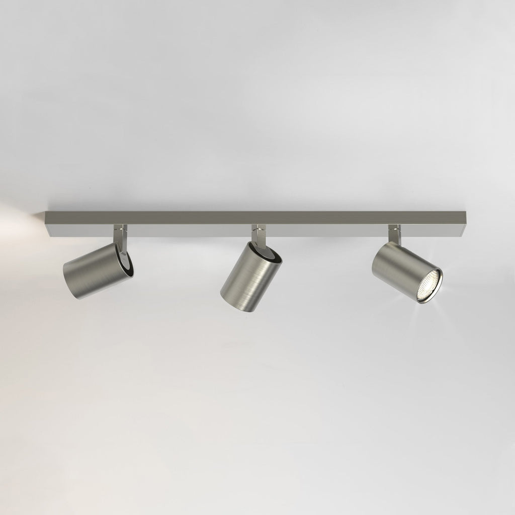 1286129 Ascoli Triple Bar Spotlight Matt Nickel