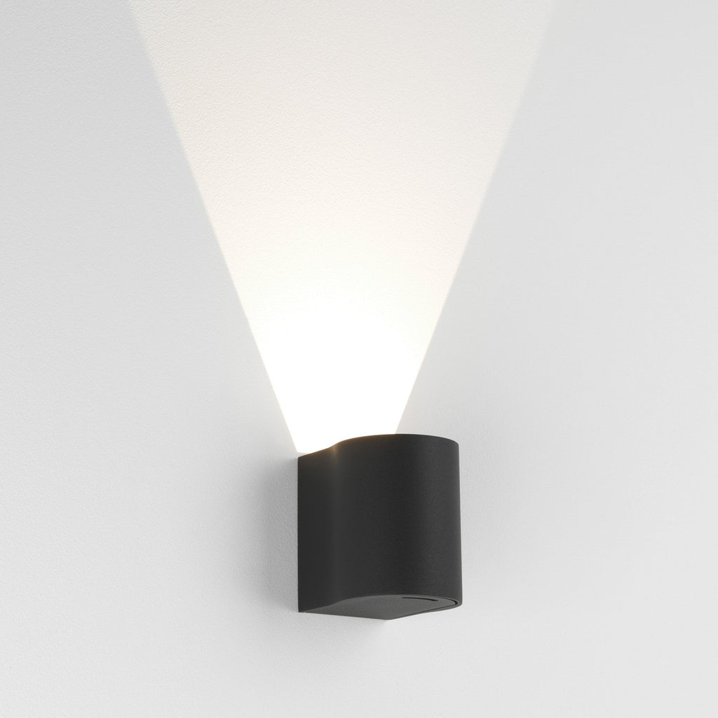 1384003 Dunbar 100 LED Outdoor Wall Light Textured Black