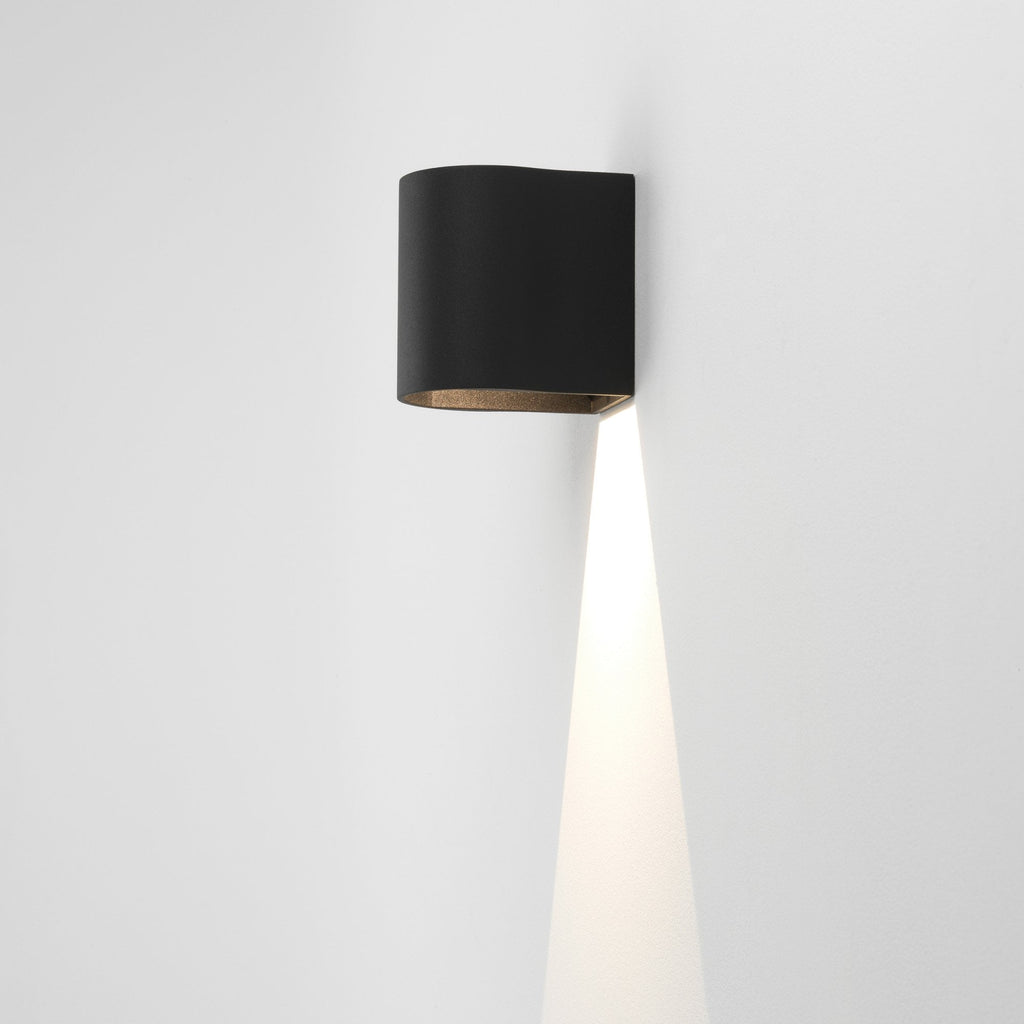 1384003 Dunbar 100 LED Outdoor Wall Light Textured Black