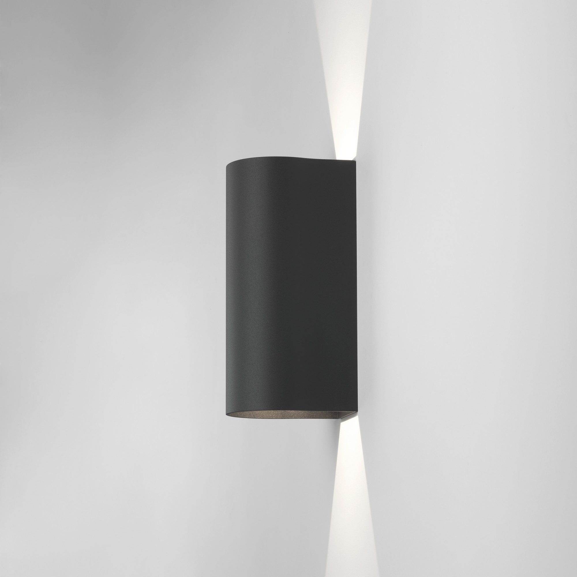 1384005 Dunbar 255 LED Outdoor Wall Light Textured Black