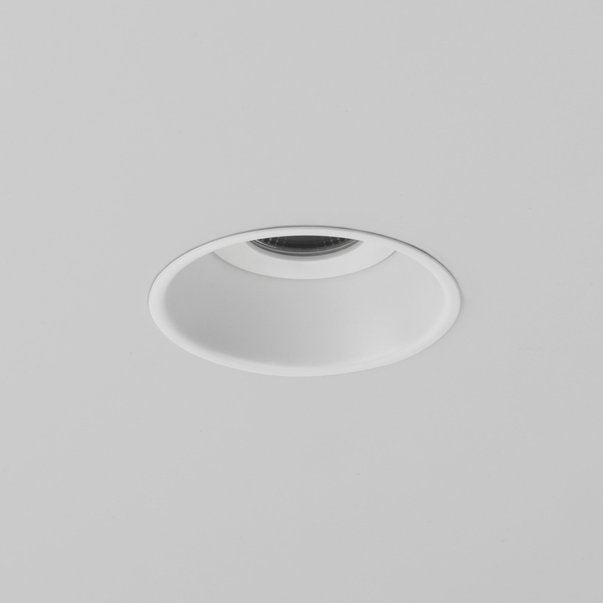 1249023 Minima Round IP65 Fire-Rated LED Bathroom Downlight/Recessed Spot Light Matt White