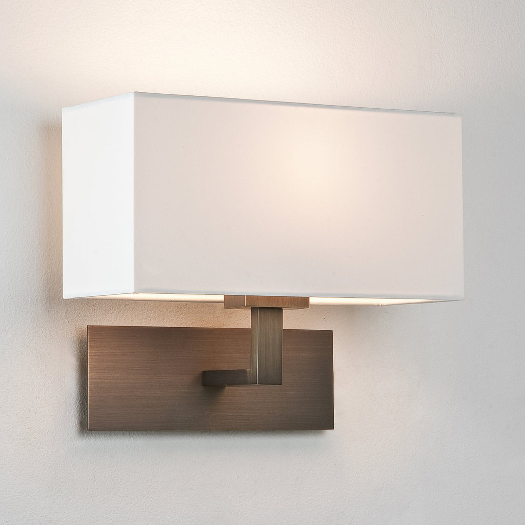 1080044 Park Lane Wall Light Bronze