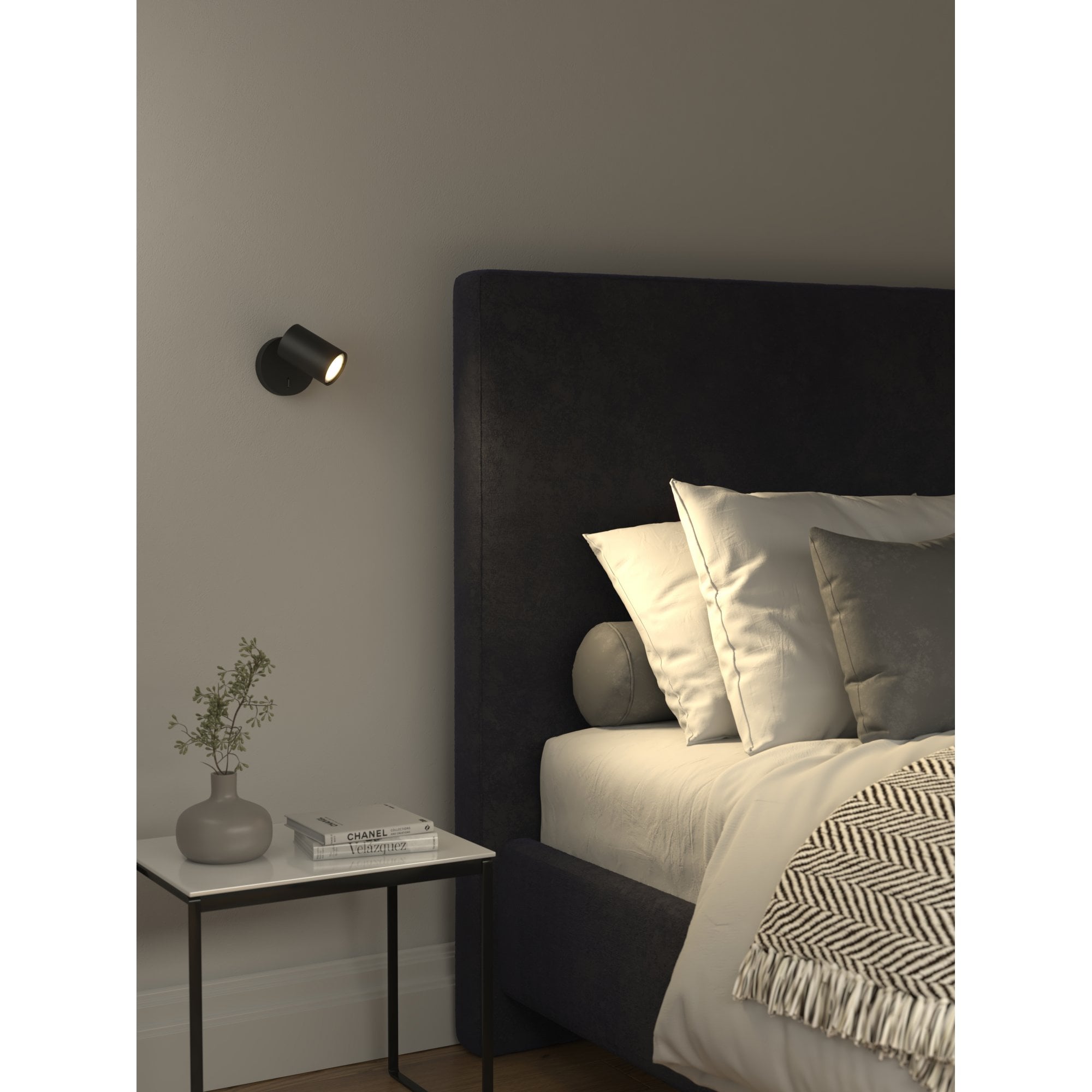 1286079 Ascoli Single Switched Reading Light Matt Black
