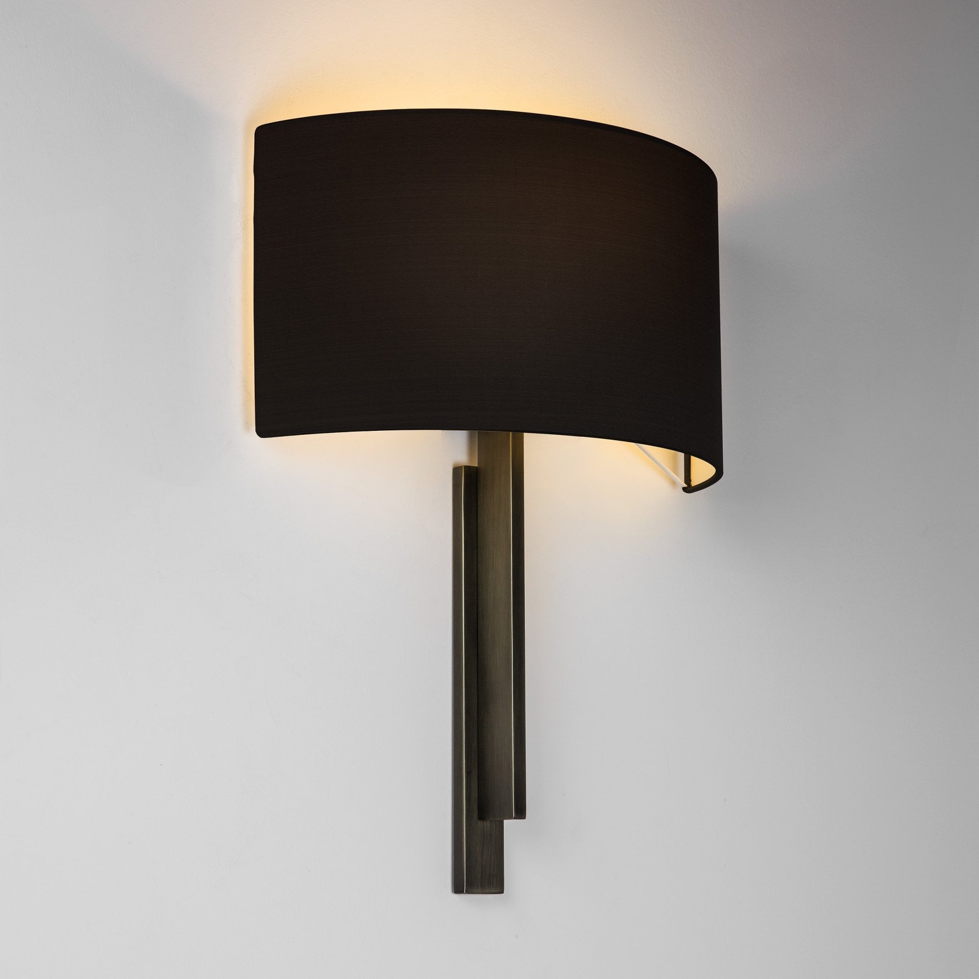 1334007 Tate Wall Light Bronze