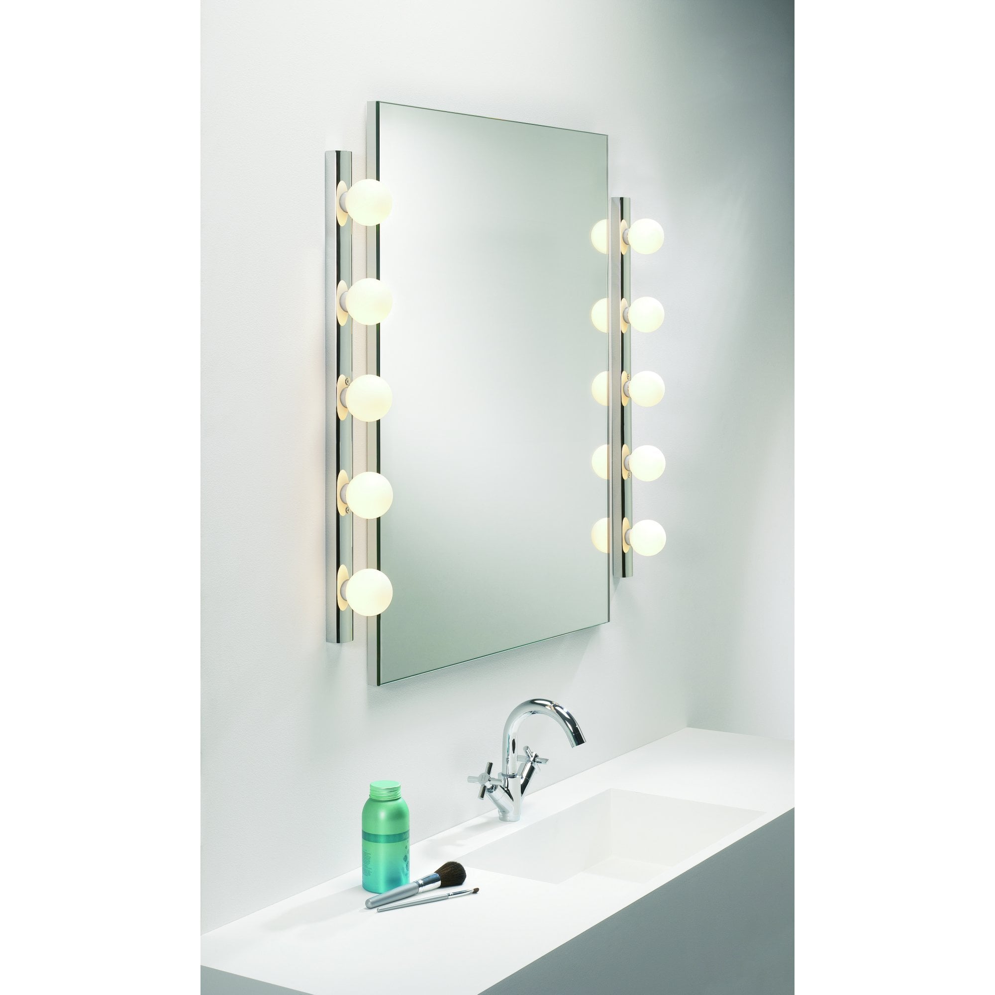 1087010 Cabaret 5 II Bathroom Wall Light Polished Chrome